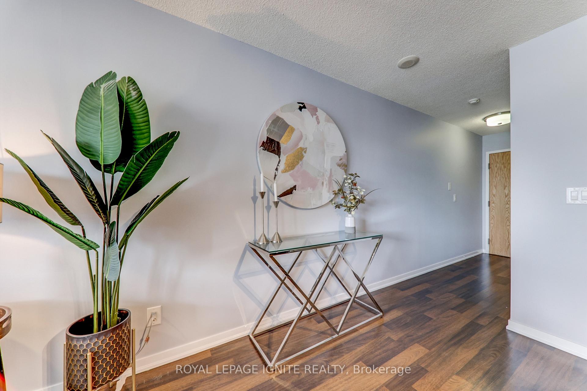 Photo 12 of Unit 722, 38 Joe Shuster Way, Toronto, South Parkdale — HOMEH