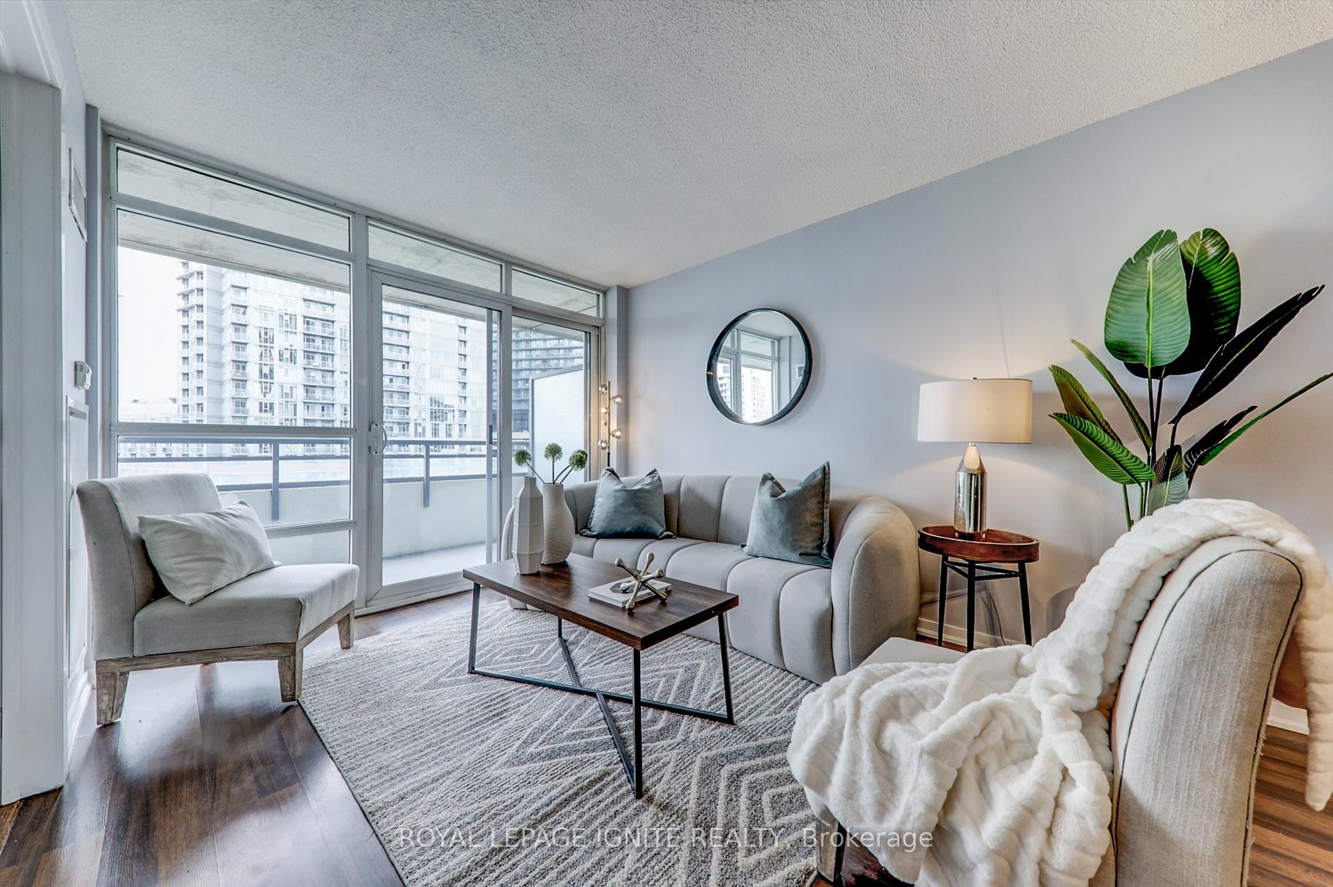 Photo 13 of Unit 722, 38 Joe Shuster Way, Toronto, South Parkdale — HOMEH