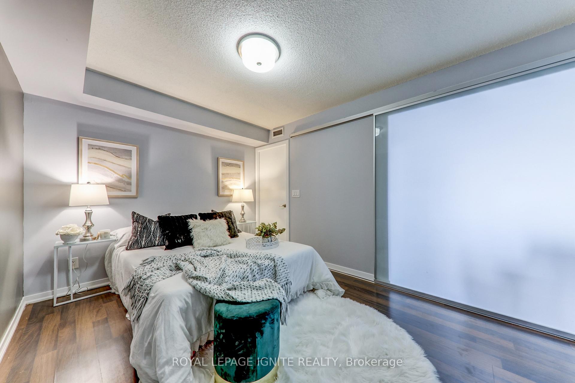 Photo 17 of Unit 722, 38 Joe Shuster Way, Toronto, South Parkdale — HOMEH