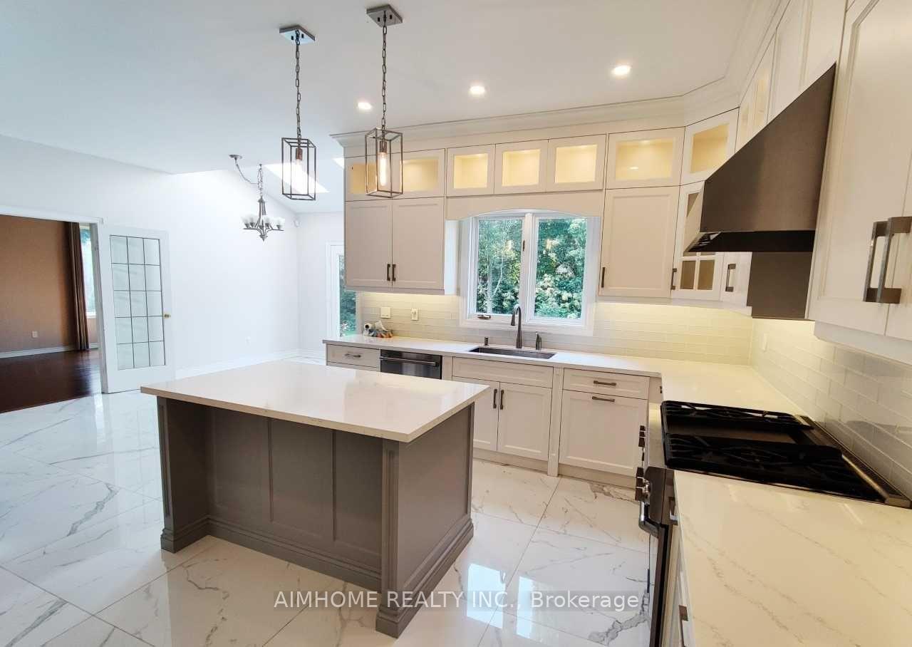 Photo 8 of 112 Trelawn Avenue, Oakville, Morrison — HOMEH