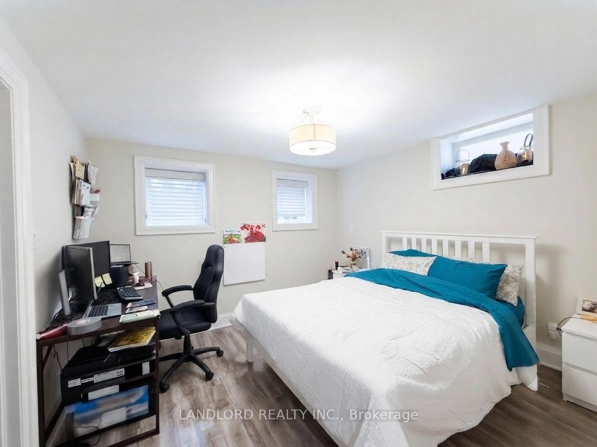 Photo 8 of Unit Garden, 117 Chaplin Crescent, Toronto, Yonge-Eglinton — HOMEH