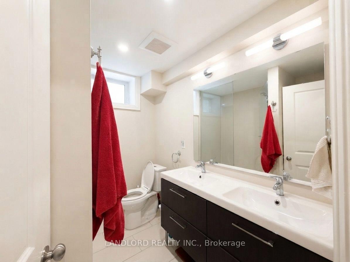 Photo 9 of Unit Garden, 117 Chaplin Crescent, Toronto, Yonge-Eglinton — HOMEH