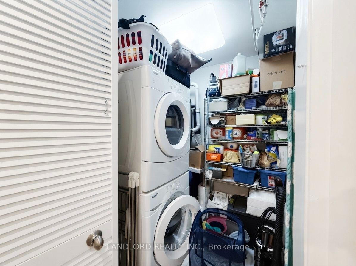 Photo 12 of Unit Garden, 117 Chaplin Crescent, Toronto, Yonge-Eglinton — HOMEH