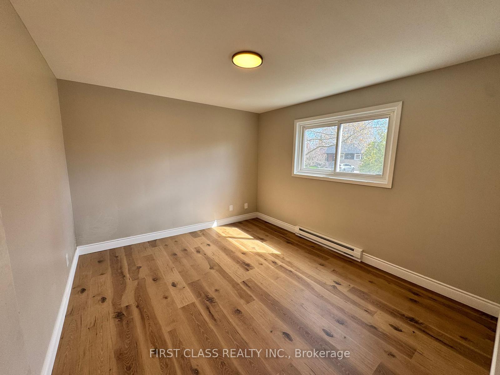 Photo 5 of 596 Digby Avenue, Oshawa, Eastdale — HOMEH