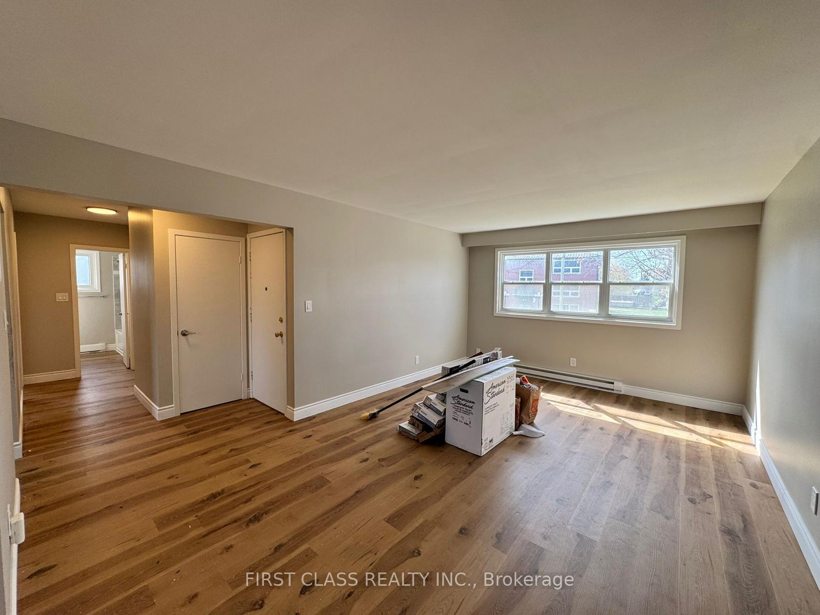Photo 7 of 596 Digby Avenue, Oshawa, Eastdale — HOMEH