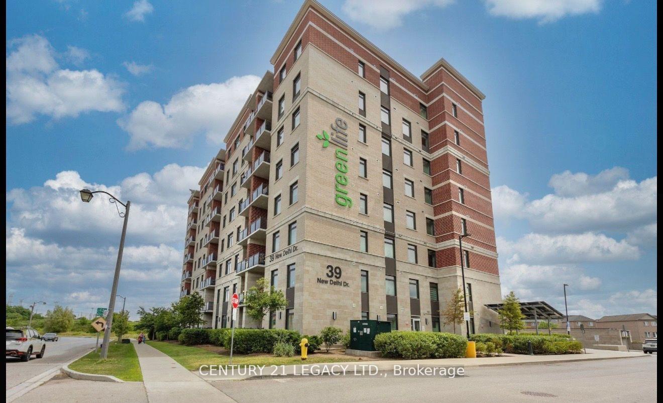Front of Unit 104, 39 New Delhi Drive