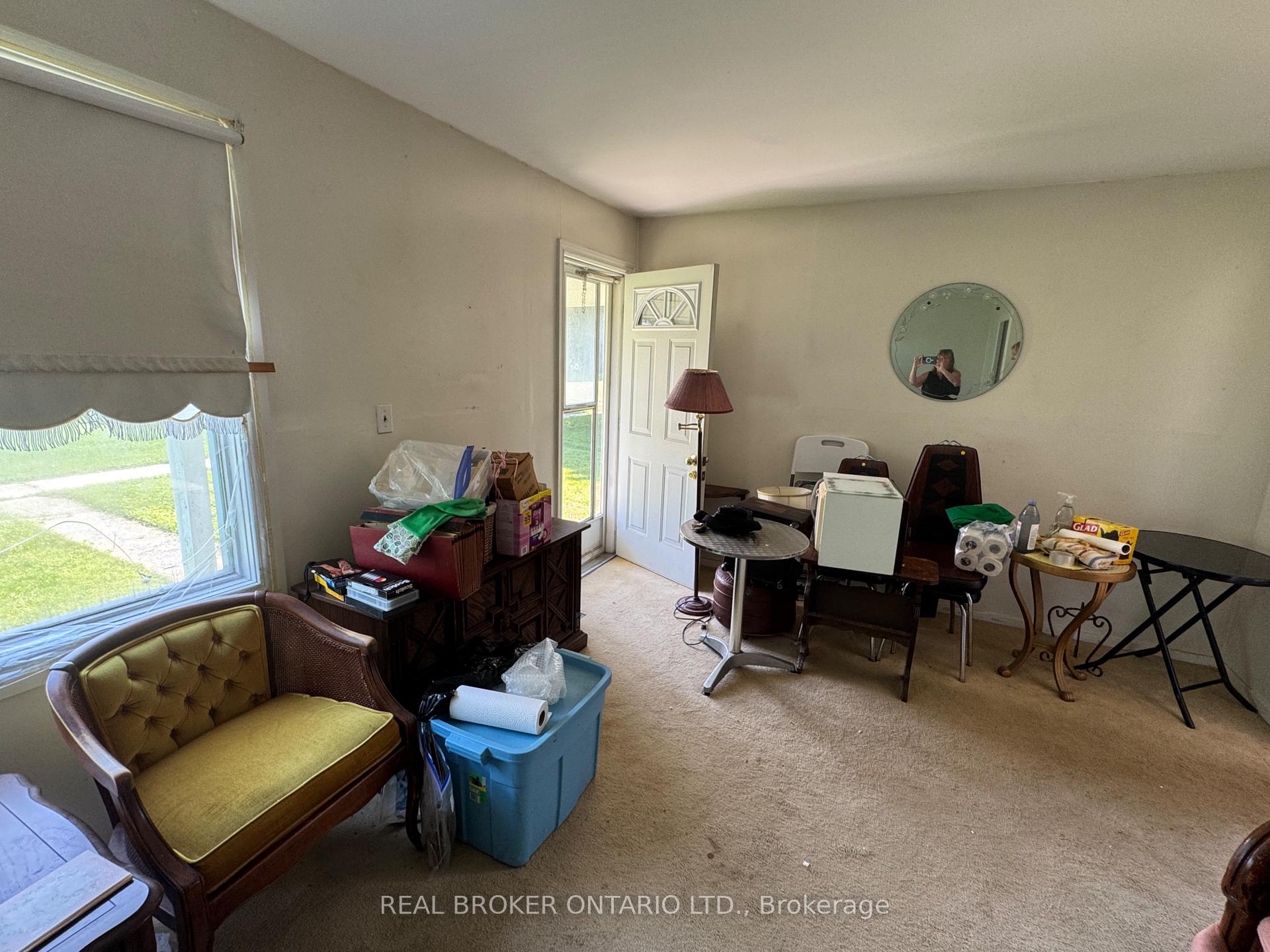 Photo 9 of 23 Churchill Crescent, Smiths Falls, Smiths Falls — HOMEH