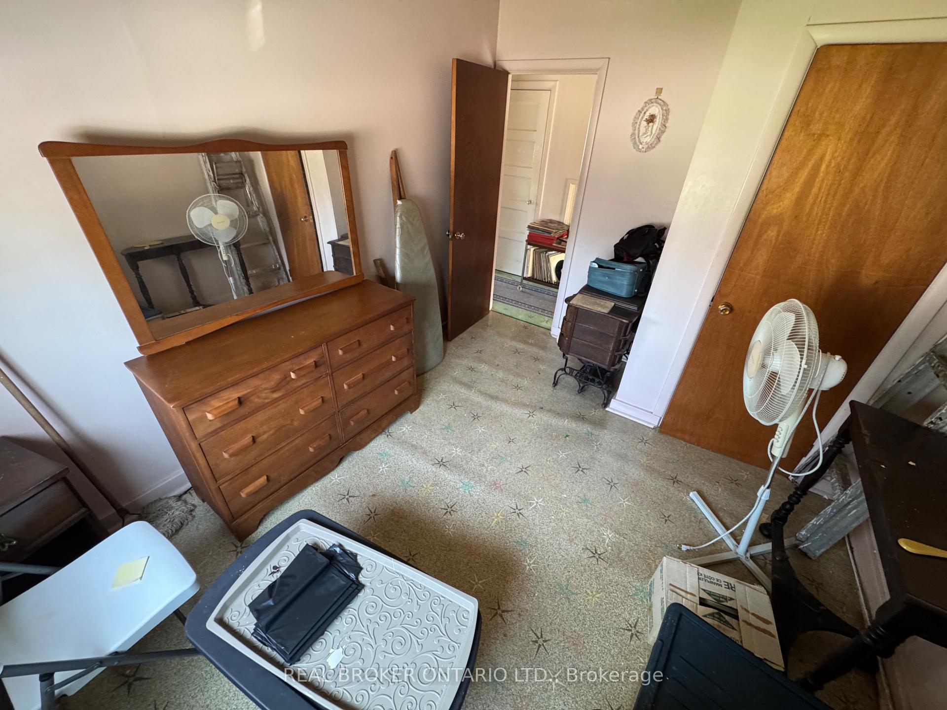 Photo 13 of 23 Churchill Crescent, Smiths Falls, Smiths Falls — HOMEH
