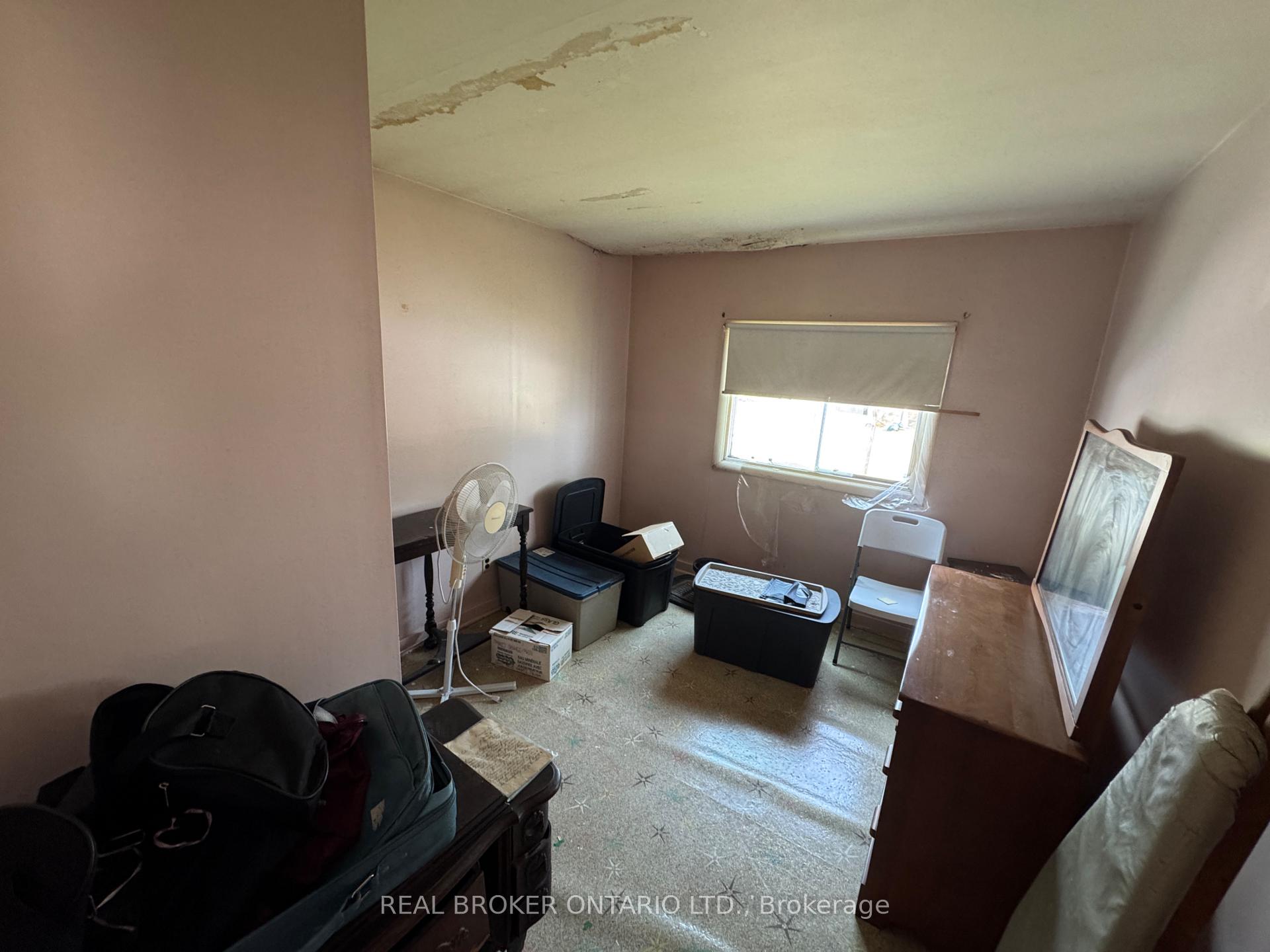 Photo 14 of 23 Churchill Crescent, Smiths Falls, Smiths Falls — HOMEH