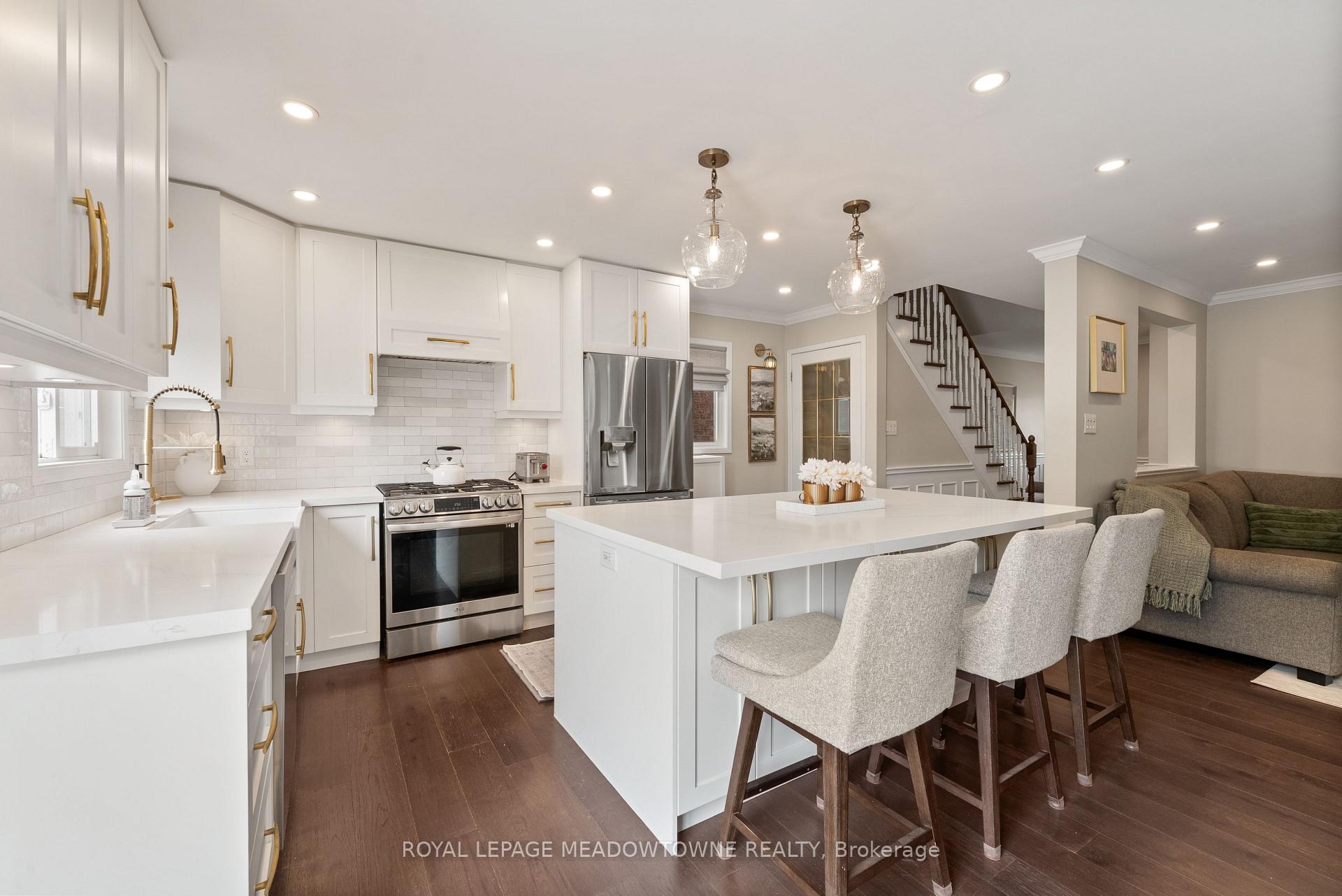 Photo 10 of 3453 Bertrand Road, Mississauga, Erin Mills — HOMEH