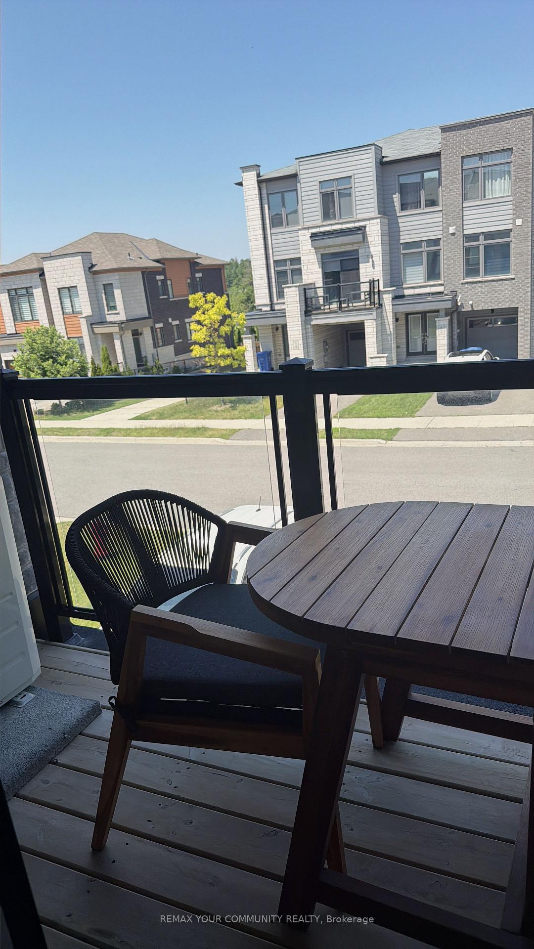 Photo 10 of 51 Vantage Loop, Newmarket, Woodland Hill — HOMEH