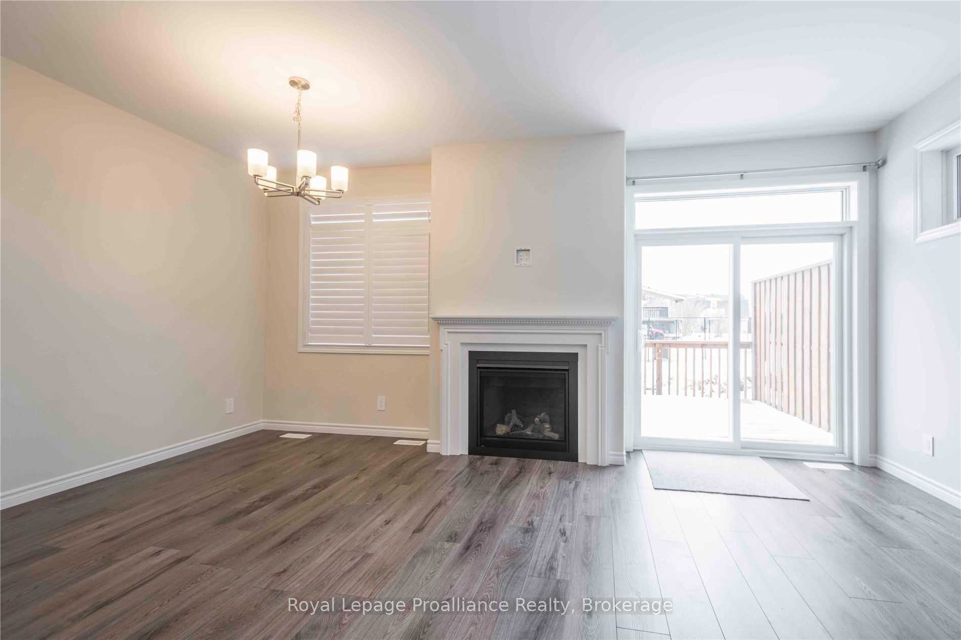 Photo 10 of 28 Nipigon Street, Belleville, Thurlow Ward — HOMEH
