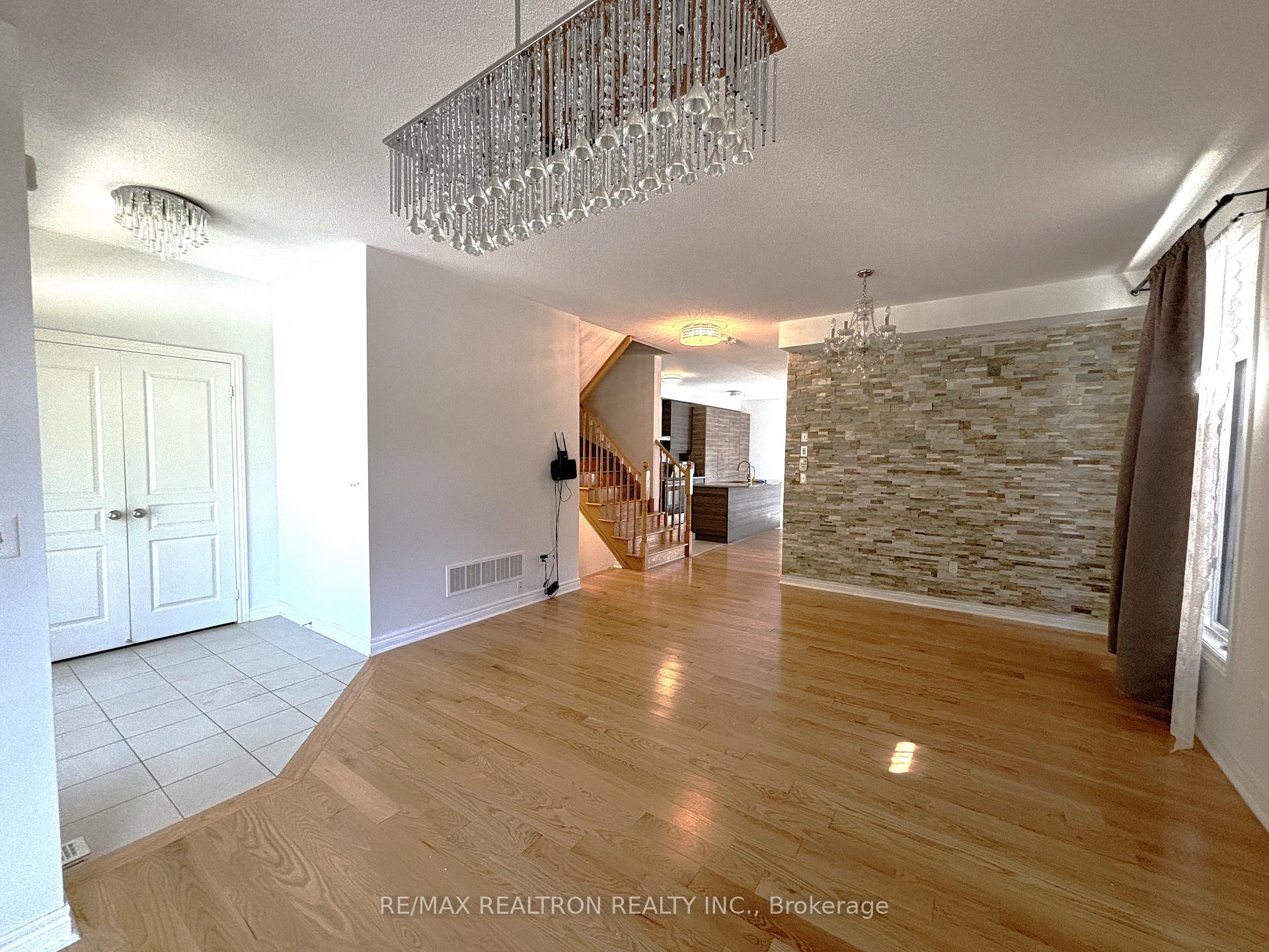 Photo 3 of 511 William Forster Road, Markham, Cornell — HOMEH