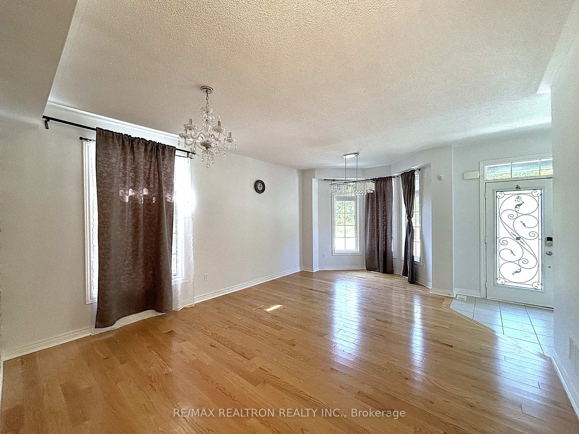 Photo 5 of 511 William Forster Road, Markham, Cornell — HOMEH