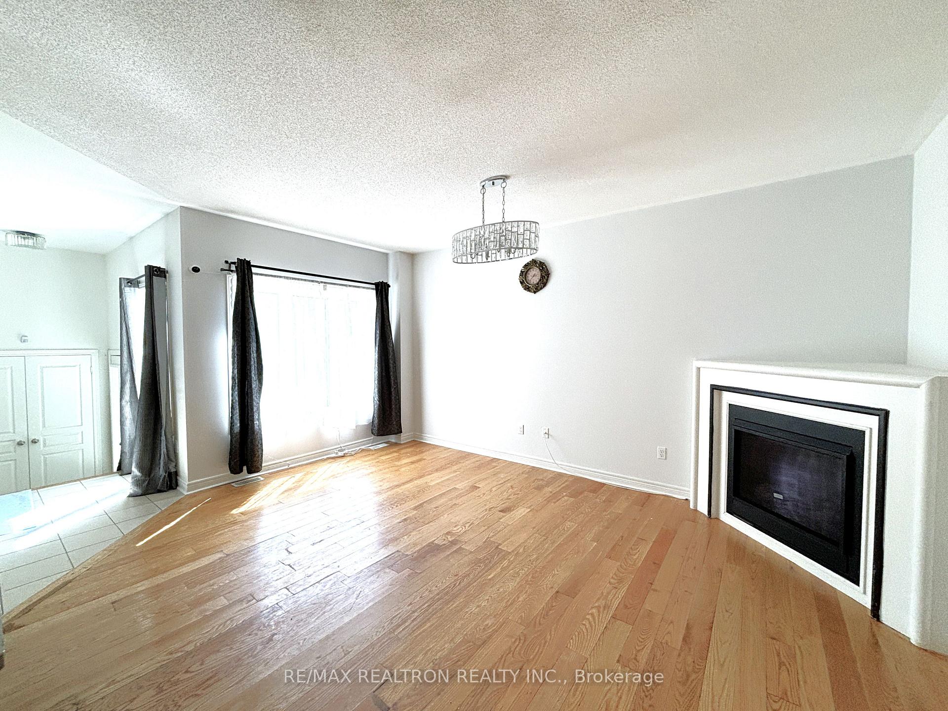 Photo 10 of 511 William Forster Road, Markham, Cornell — HOMEH