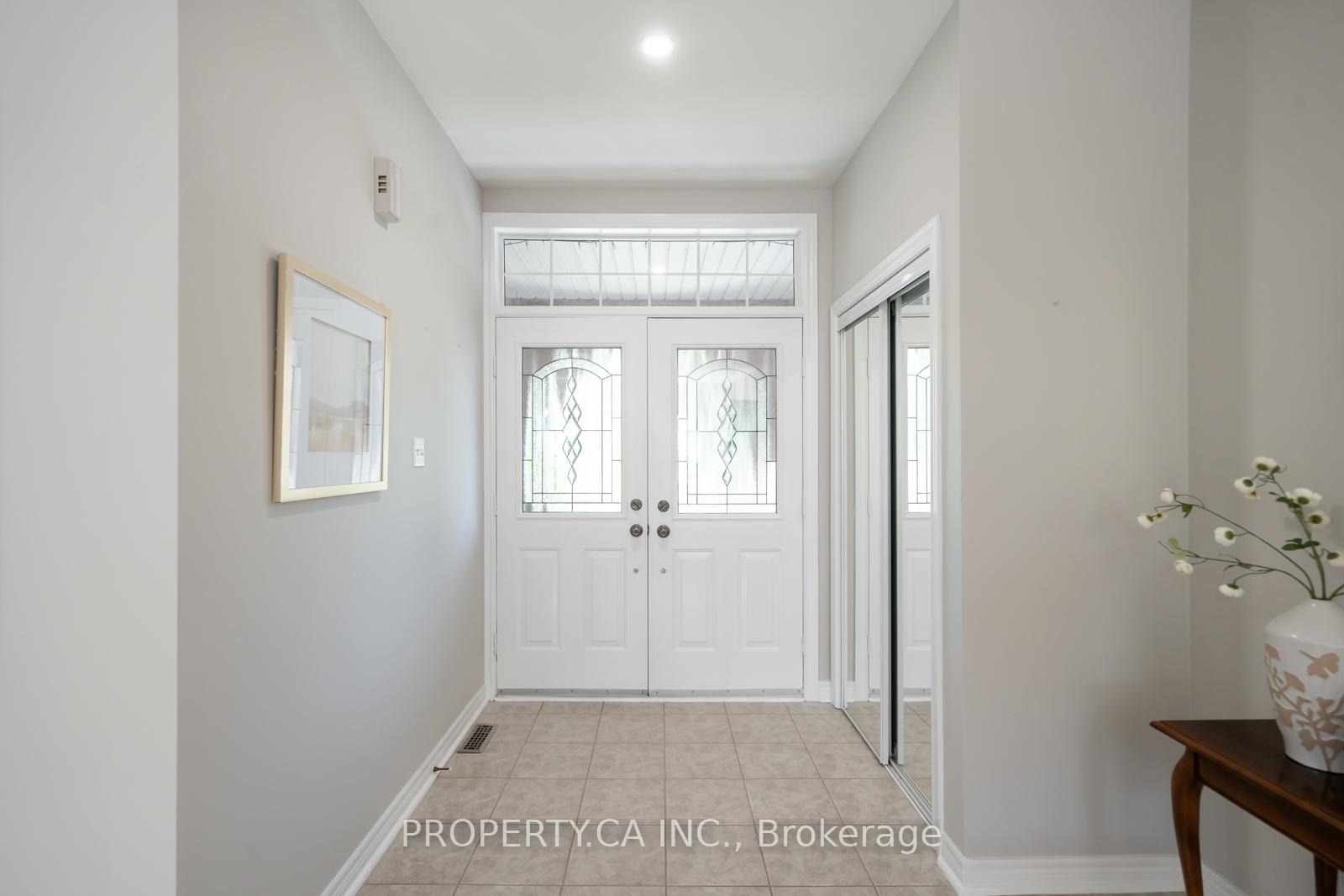 Photo 2 of 1143 Carding Mill Place, Mississauga, Meadowvale Village — HOMEH