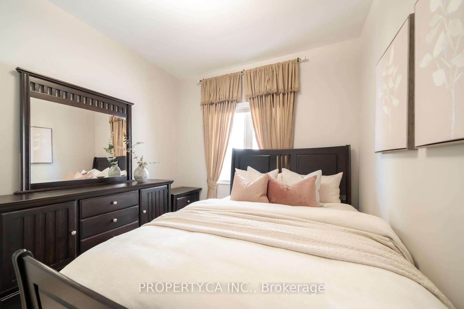 Photo 5 of 1143 Carding Mill Place, Mississauga, Meadowvale Village — HOMEH