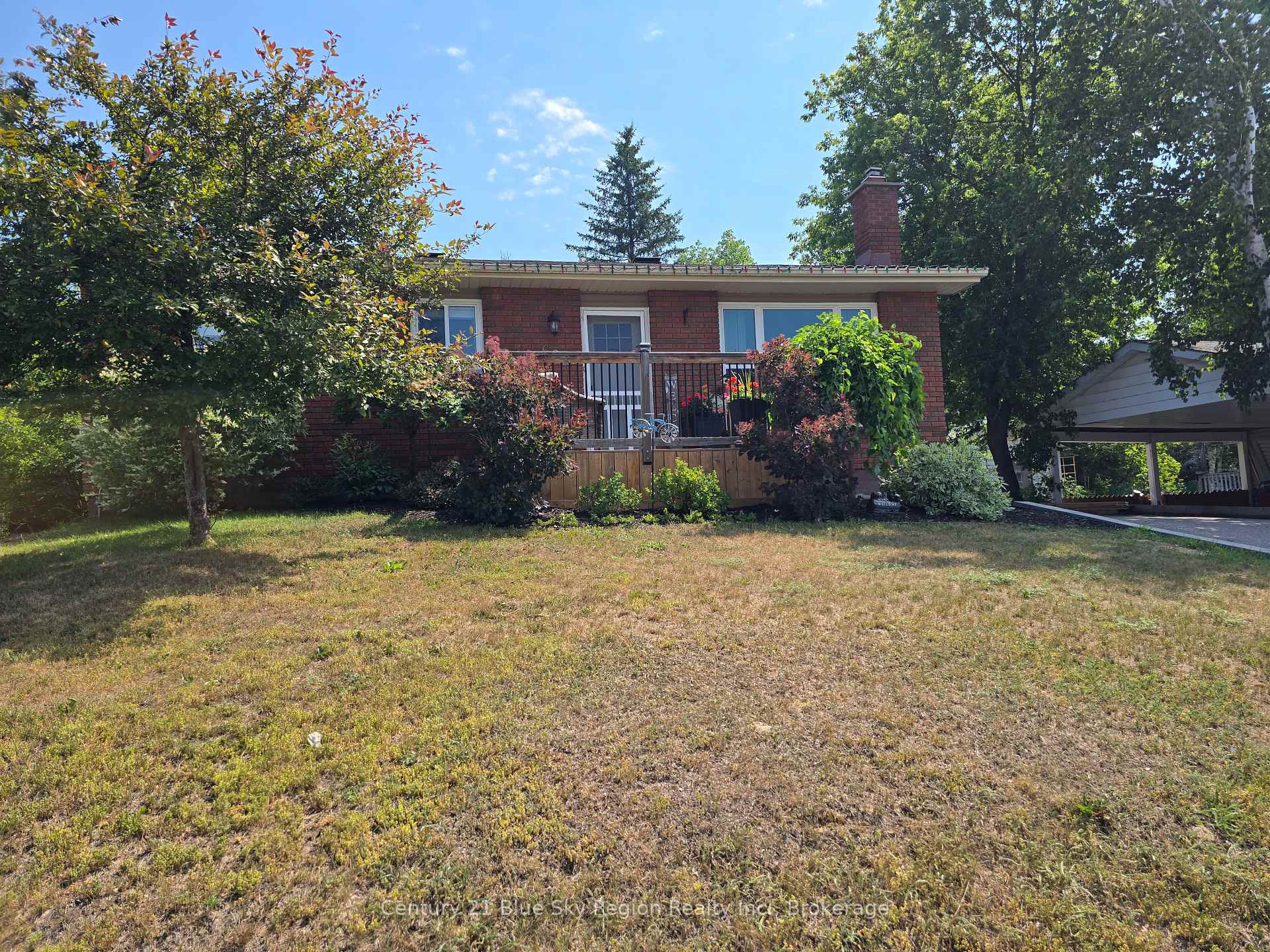 Photo 2 of 682 King Street, Callander — HOMEH