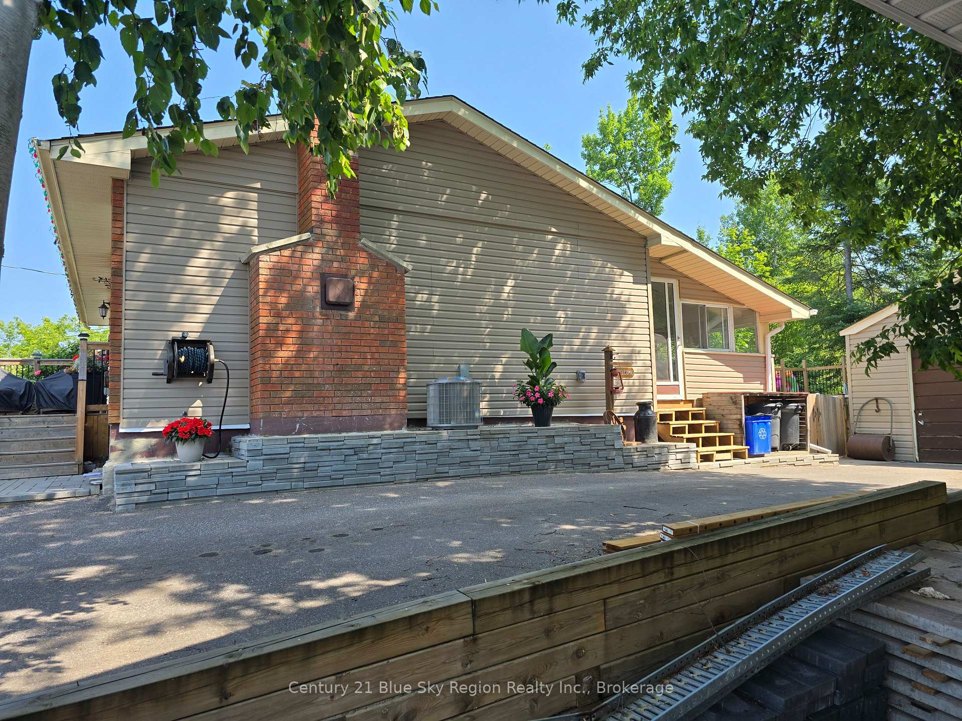 Photo 7 of 682 King Street, Callander — HOMEH