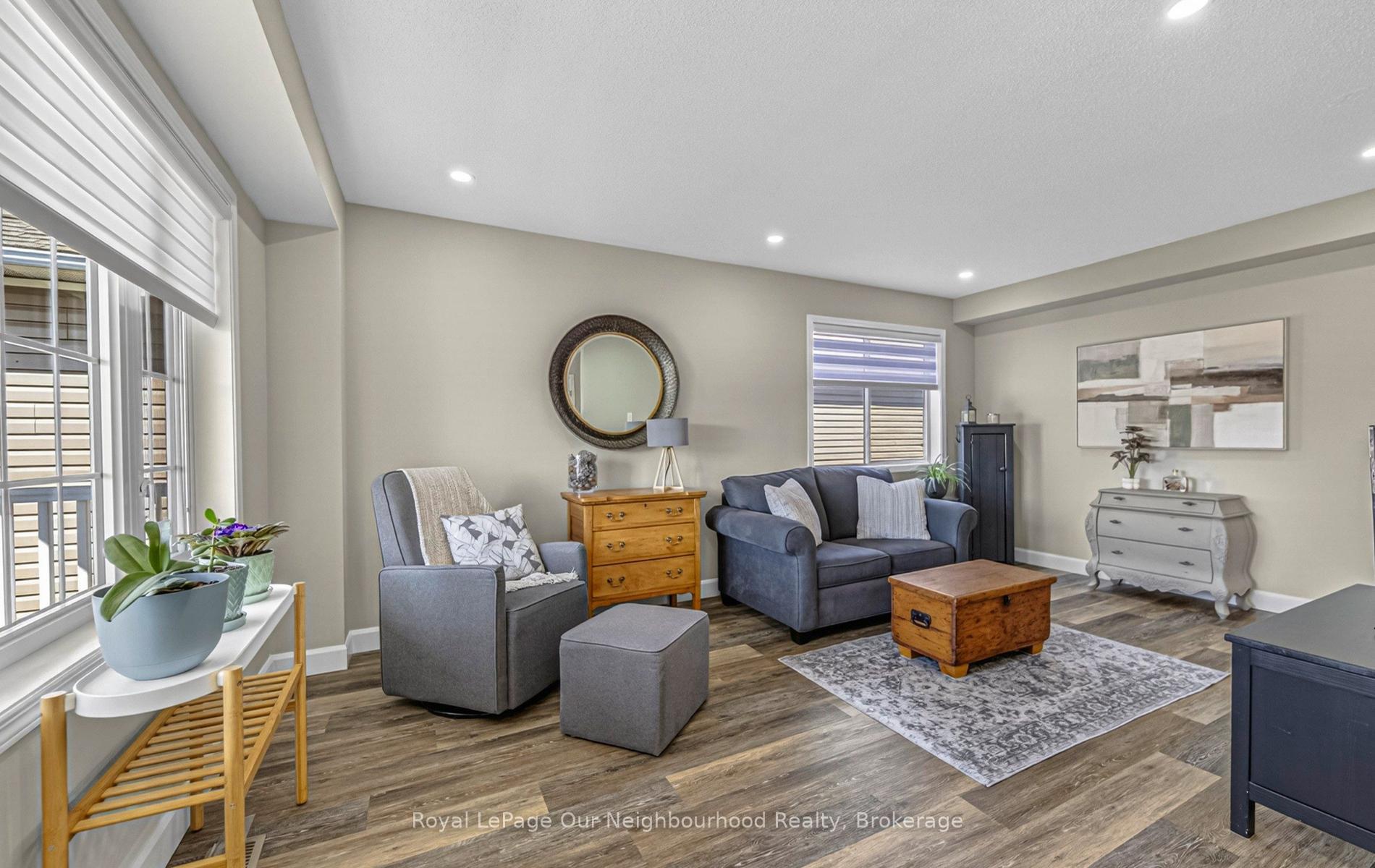 Photo 4 of 28 Jarvis Drive, Port Hope — HOMEH