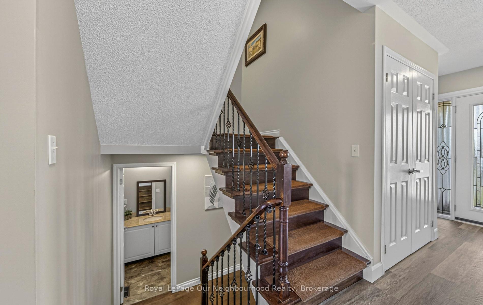 Photo 13 of 28 Jarvis Drive, Port Hope — HOMEH