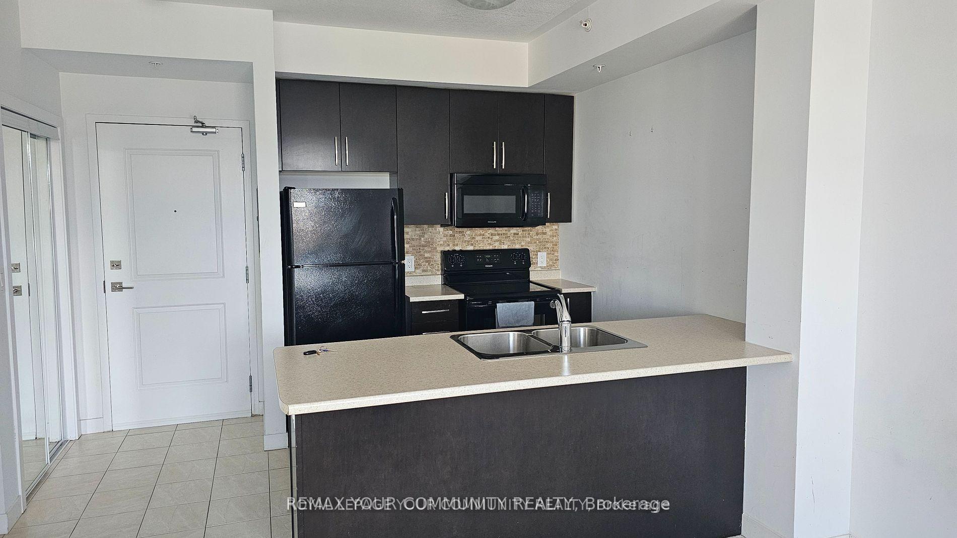 Photo 4 of Unit 208, 5010 Corporate Drive, Burlington, Appleby — HOMEH