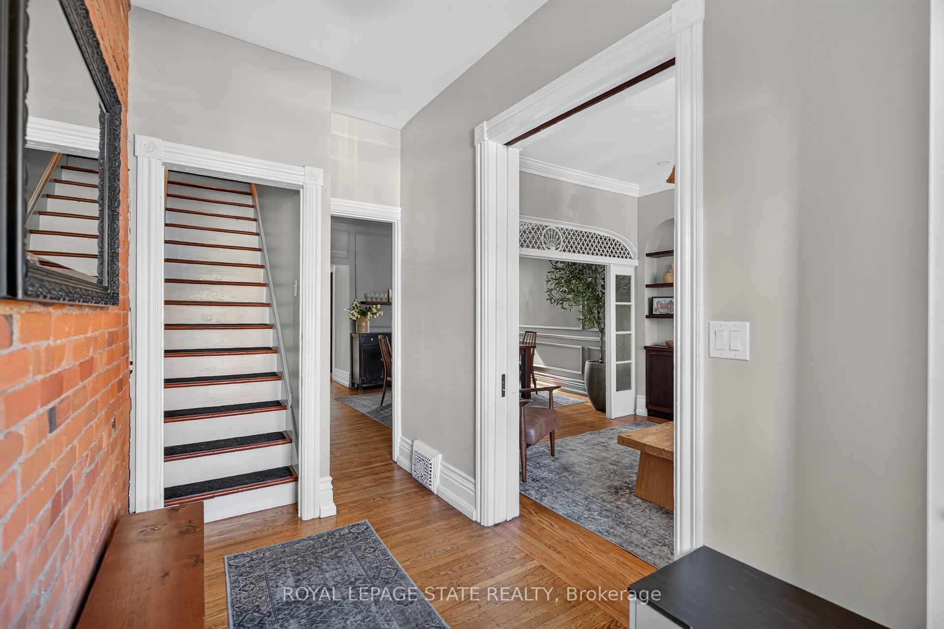 Photo 8 of 135 Catharine Street S, Hamilton, Corktown — HOMEH