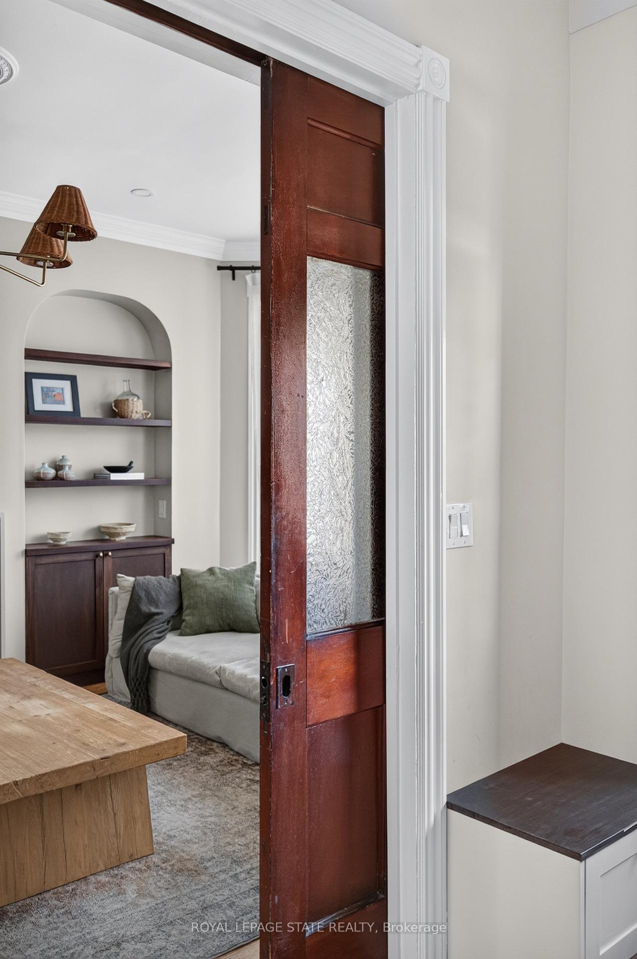 Photo 9 of 135 Catharine Street S, Hamilton, Corktown — HOMEH