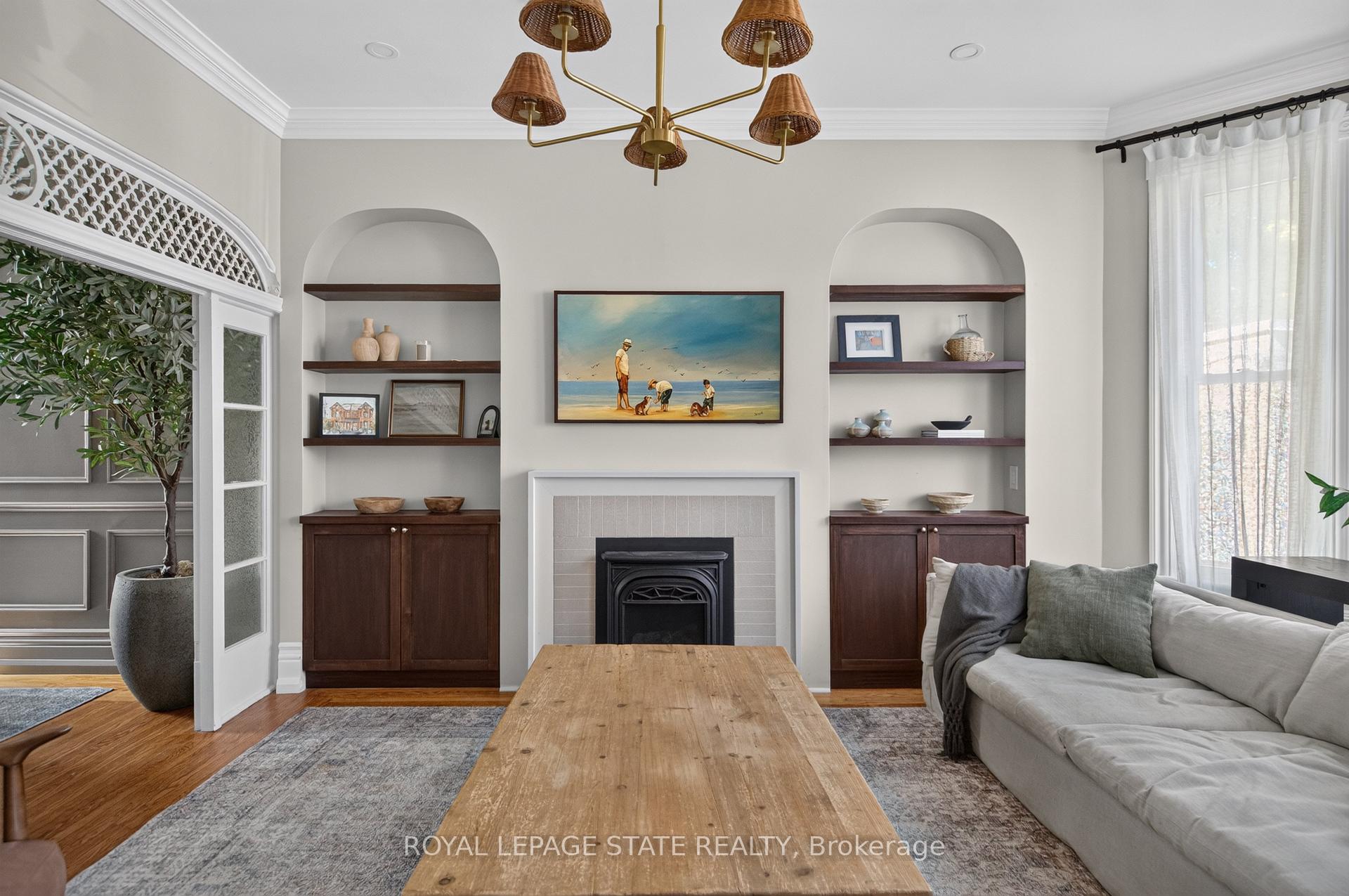 Photo 10 of 135 Catharine Street S, Hamilton, Corktown — HOMEH