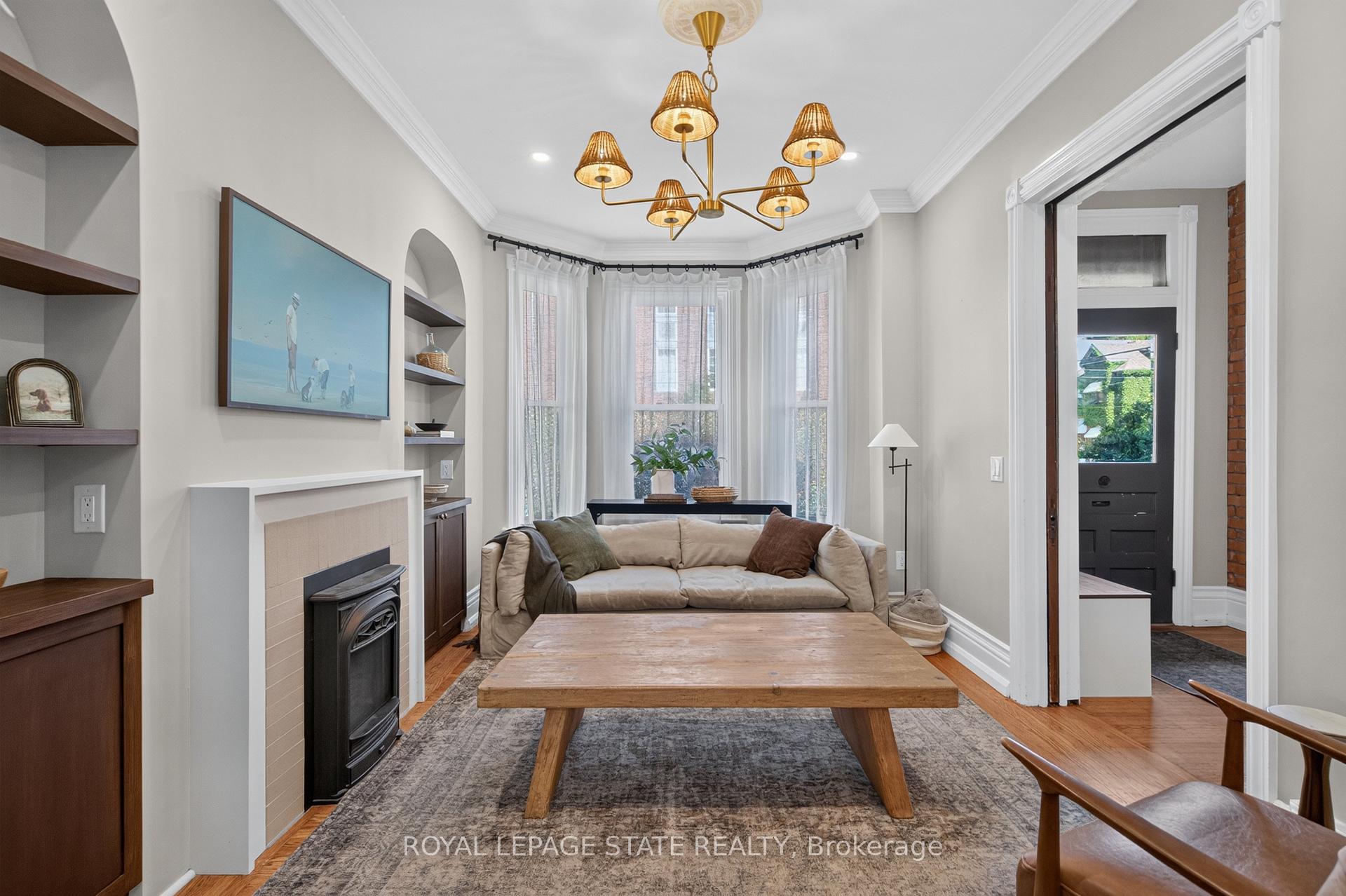 Photo 13 of 135 Catharine Street S, Hamilton, Corktown — HOMEH