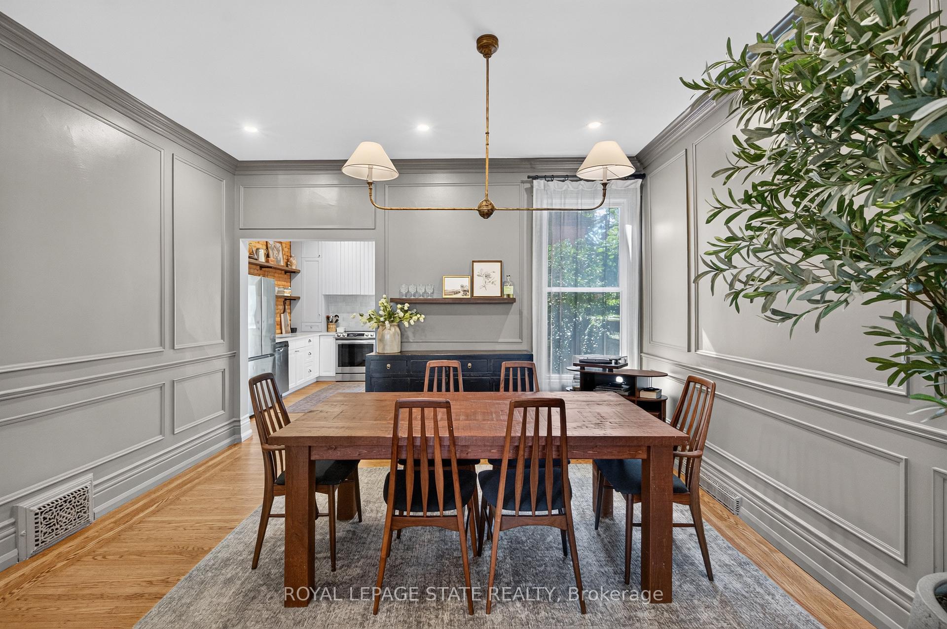 Photo 14 of 135 Catharine Street S, Hamilton, Corktown — HOMEH