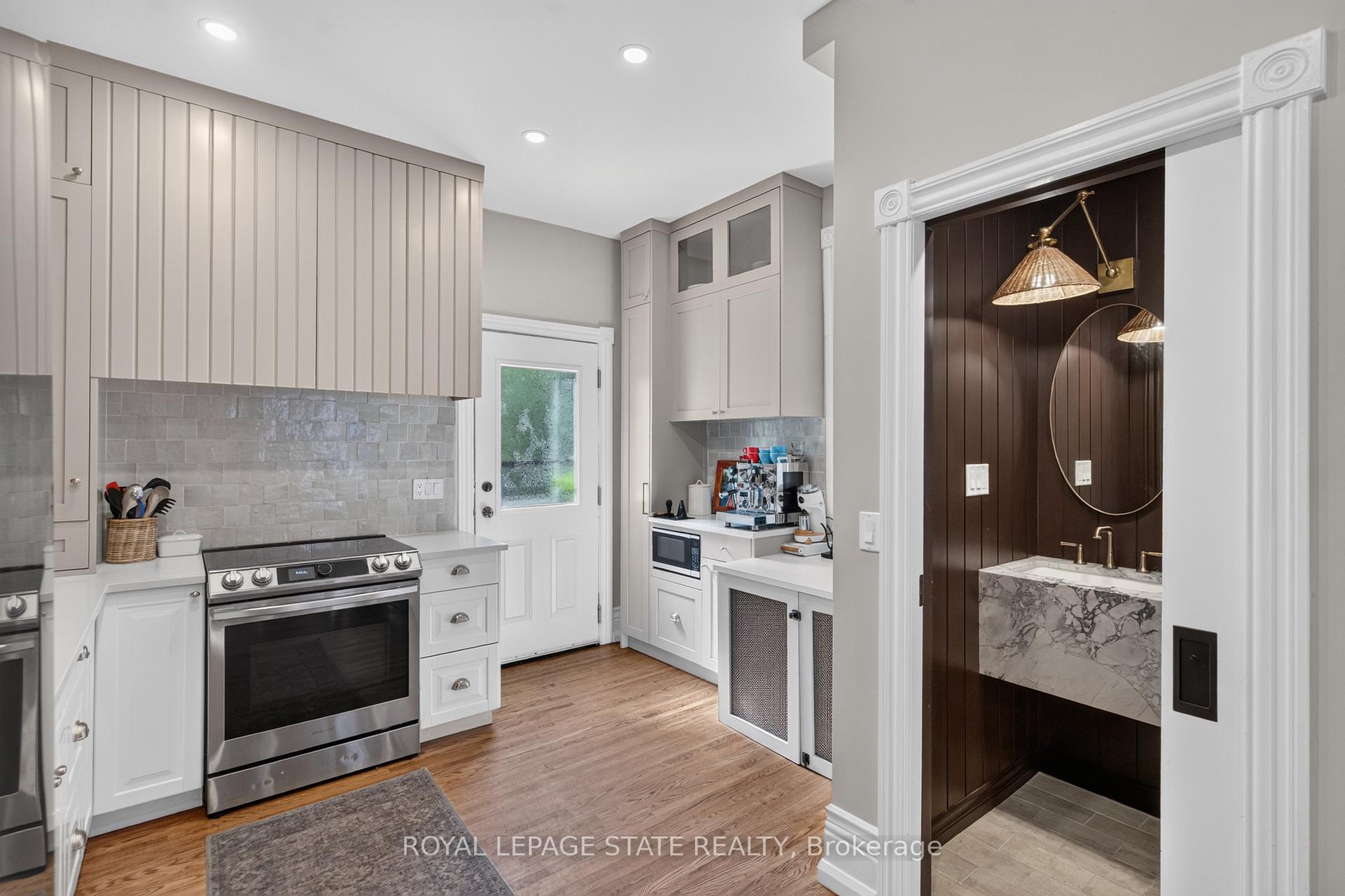 Photo 22 of 135 Catharine Street S, Hamilton, Corktown — HOMEH