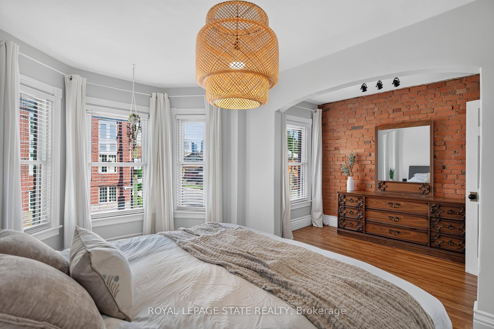 Photo 29 of 135 Catharine Street S, Hamilton, Corktown — HOMEH