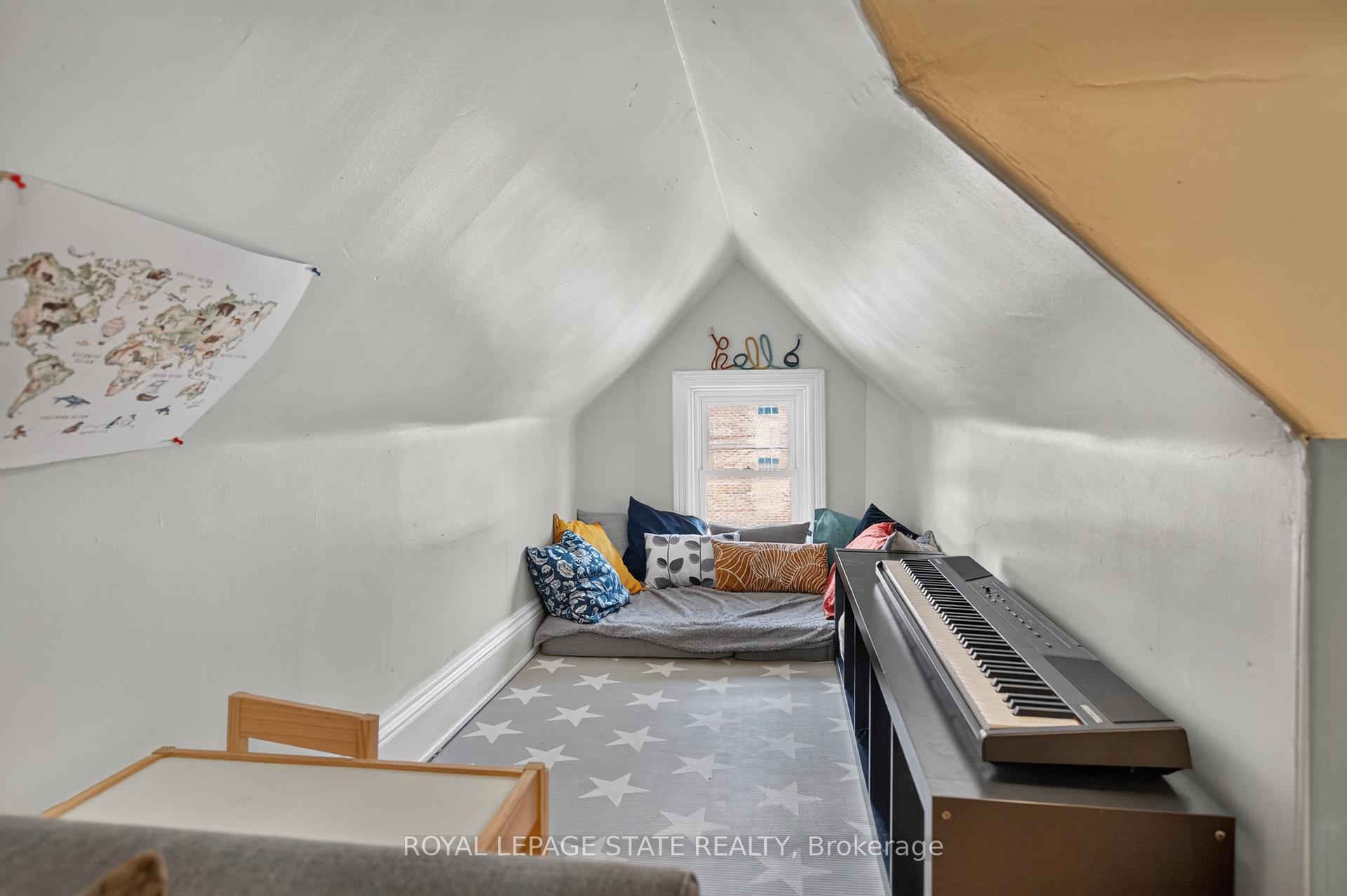 Photo 36 of 135 Catharine Street S, Hamilton, Corktown — HOMEH