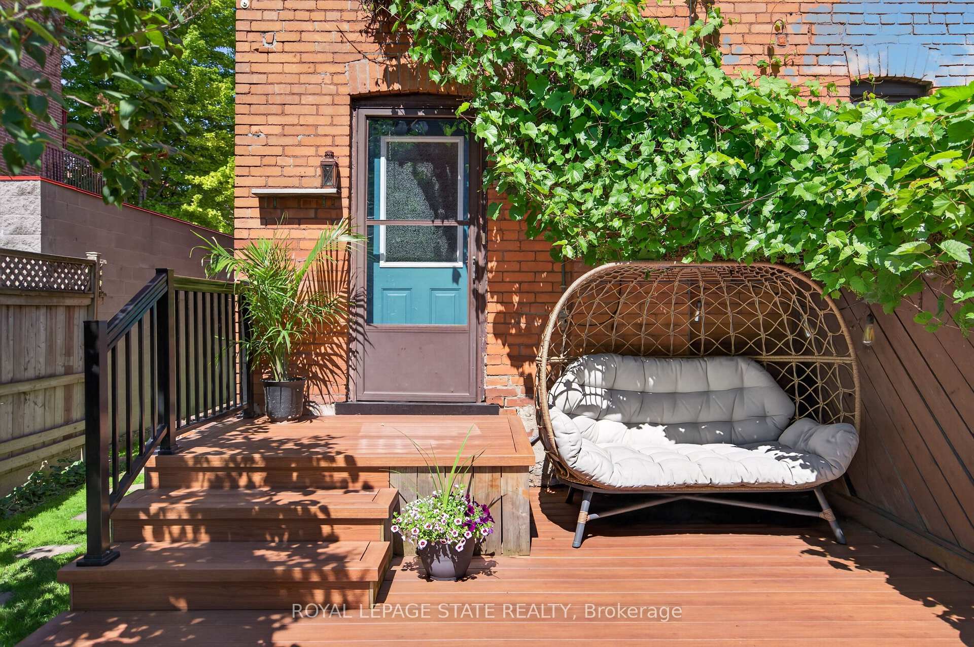 Photo 41 of 135 Catharine Street S, Hamilton, Corktown — HOMEH