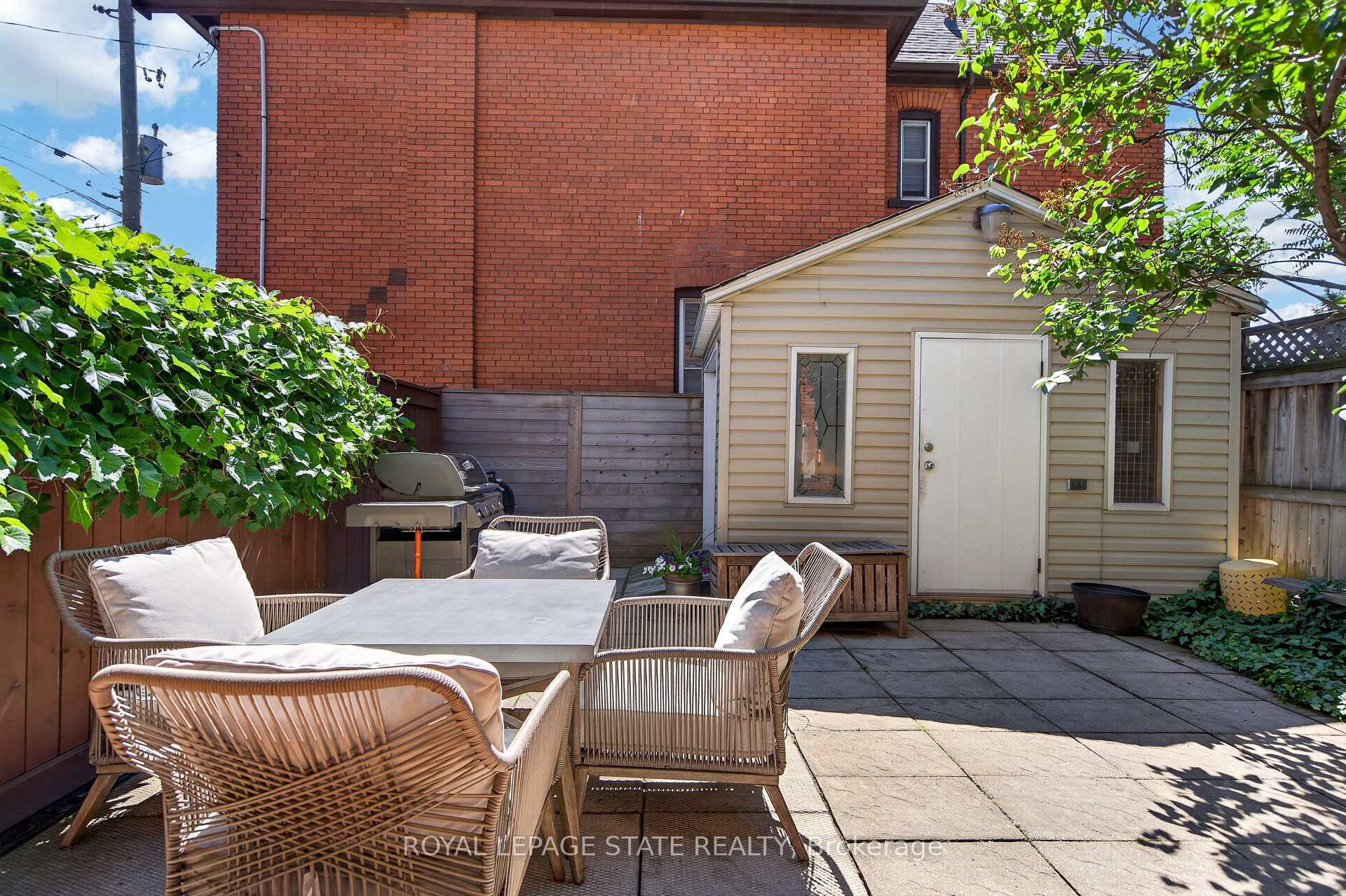 Photo 42 of 135 Catharine Street S, Hamilton, Corktown — HOMEH