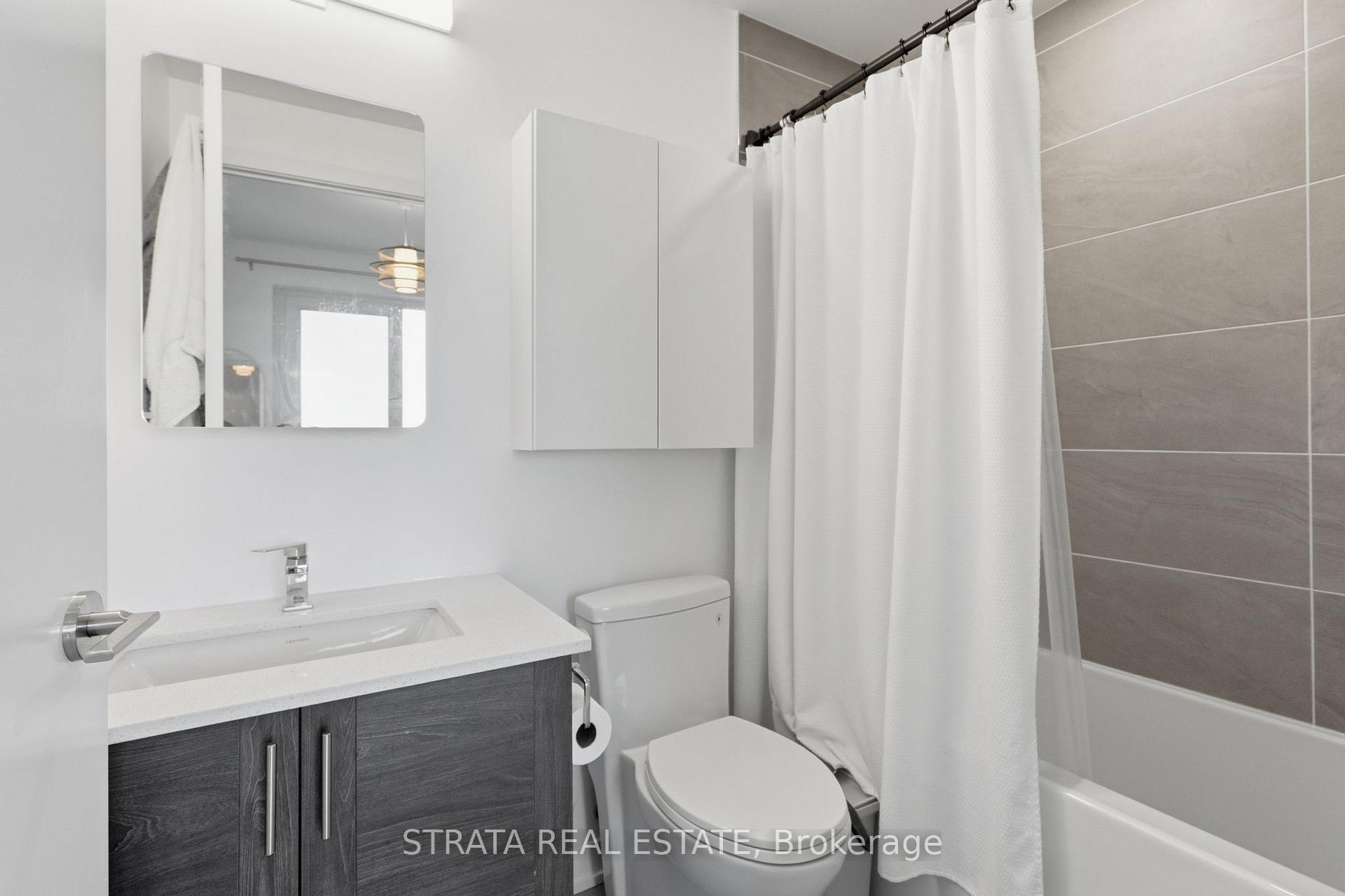 Photo 10 of Unit 708, 15 Ellerslie Avenue, North York, Willowdale West — HOMEH