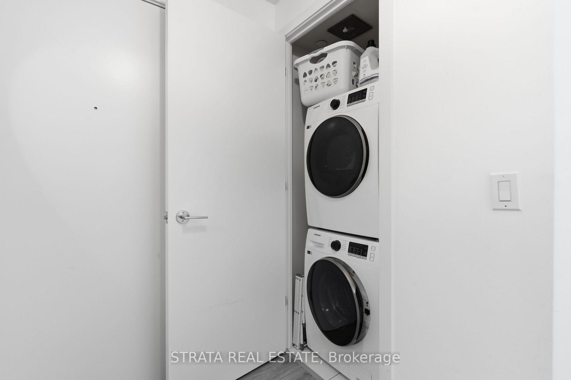 Photo 18 of Unit 708, 15 Ellerslie Avenue, North York, Willowdale West — HOMEH