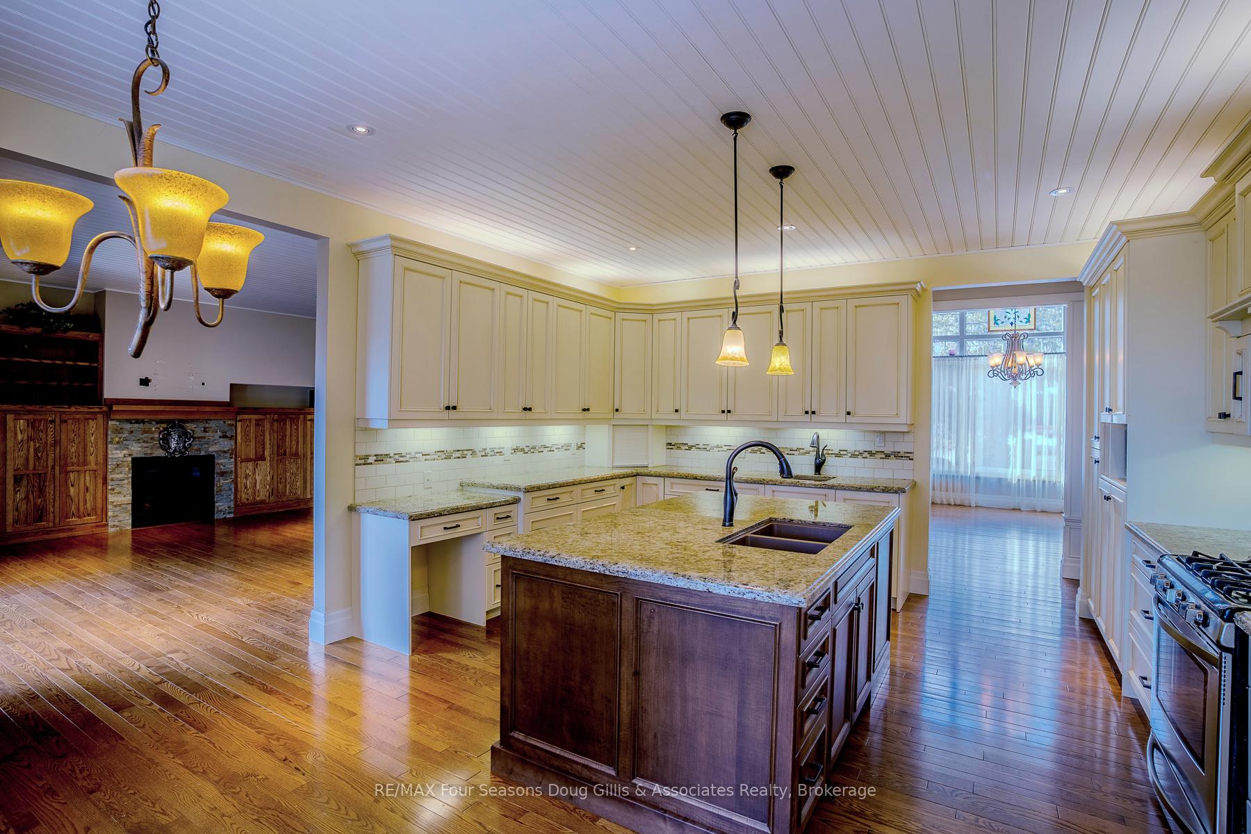 Photo 6 of 135 Algonquin Drive, Meaford — HOMEH