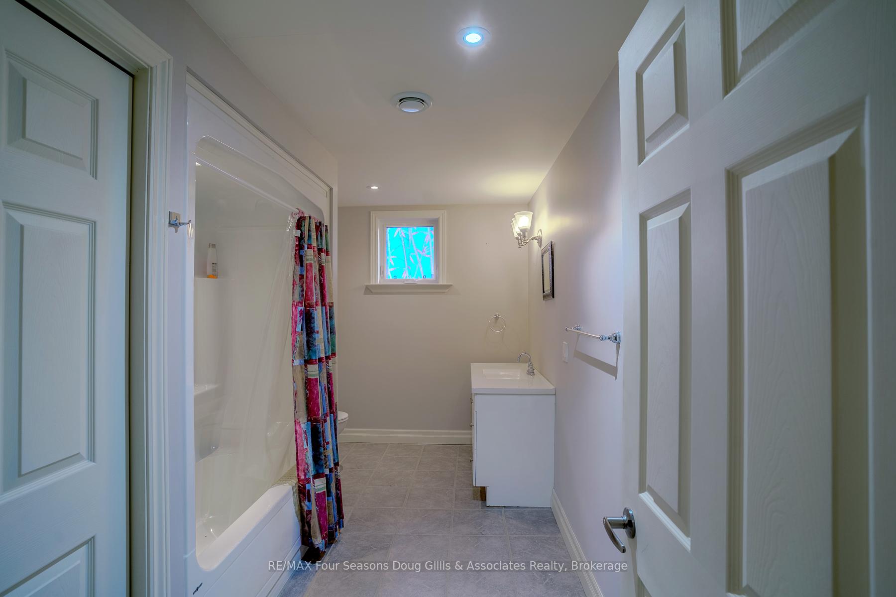 Photo 15 of 135 Algonquin Drive, Meaford — HOMEH