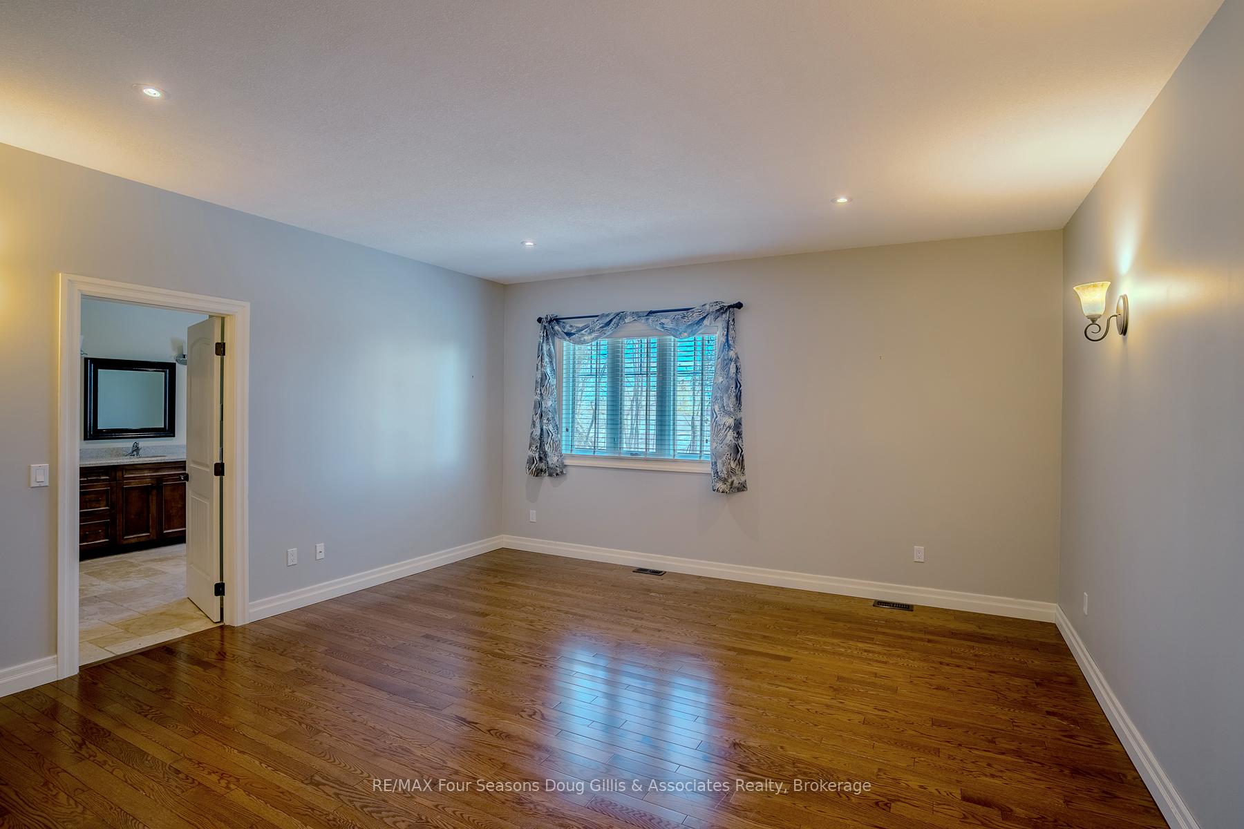 Photo 24 of 135 Algonquin Drive, Meaford — HOMEH