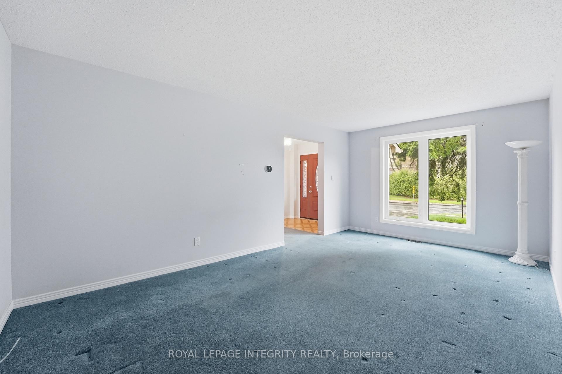 Photo 6 of 2133 Lenester Avenue, Ottawa, McKellar Heights/Glabar Park — HOMEH
