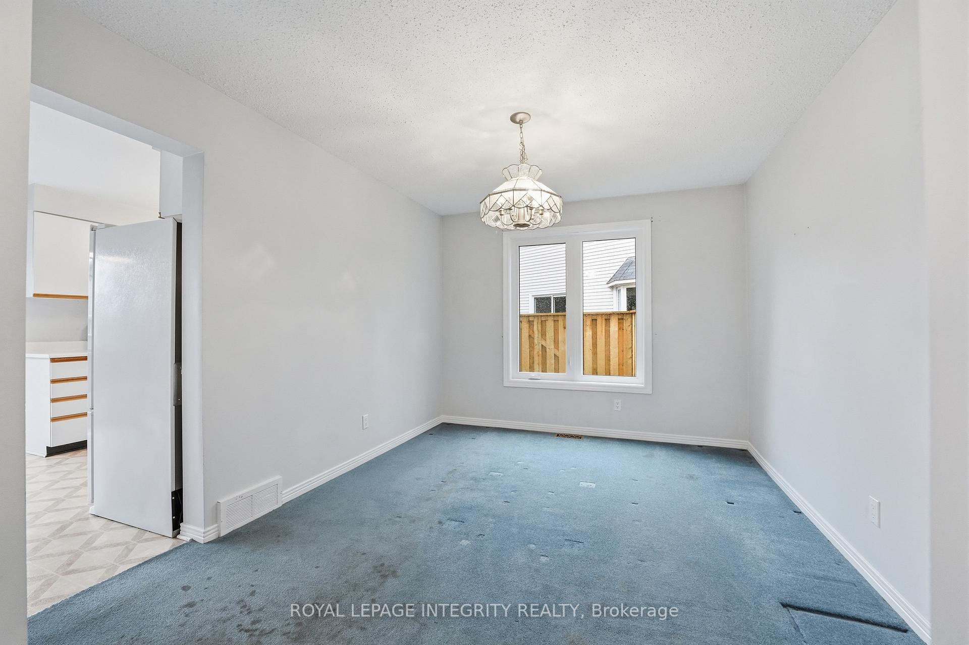 Photo 8 of 2133 Lenester Avenue, Ottawa, McKellar Heights/Glabar Park — HOMEH