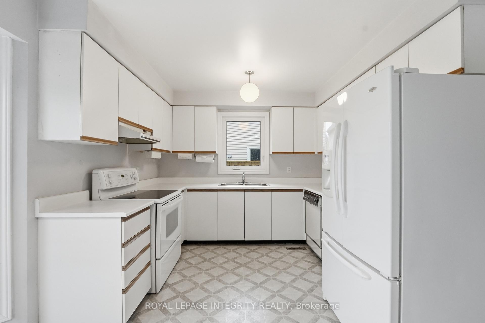 Photo 17 of 2133 Lenester Avenue, Ottawa, McKellar Heights/Glabar Park — HOMEH