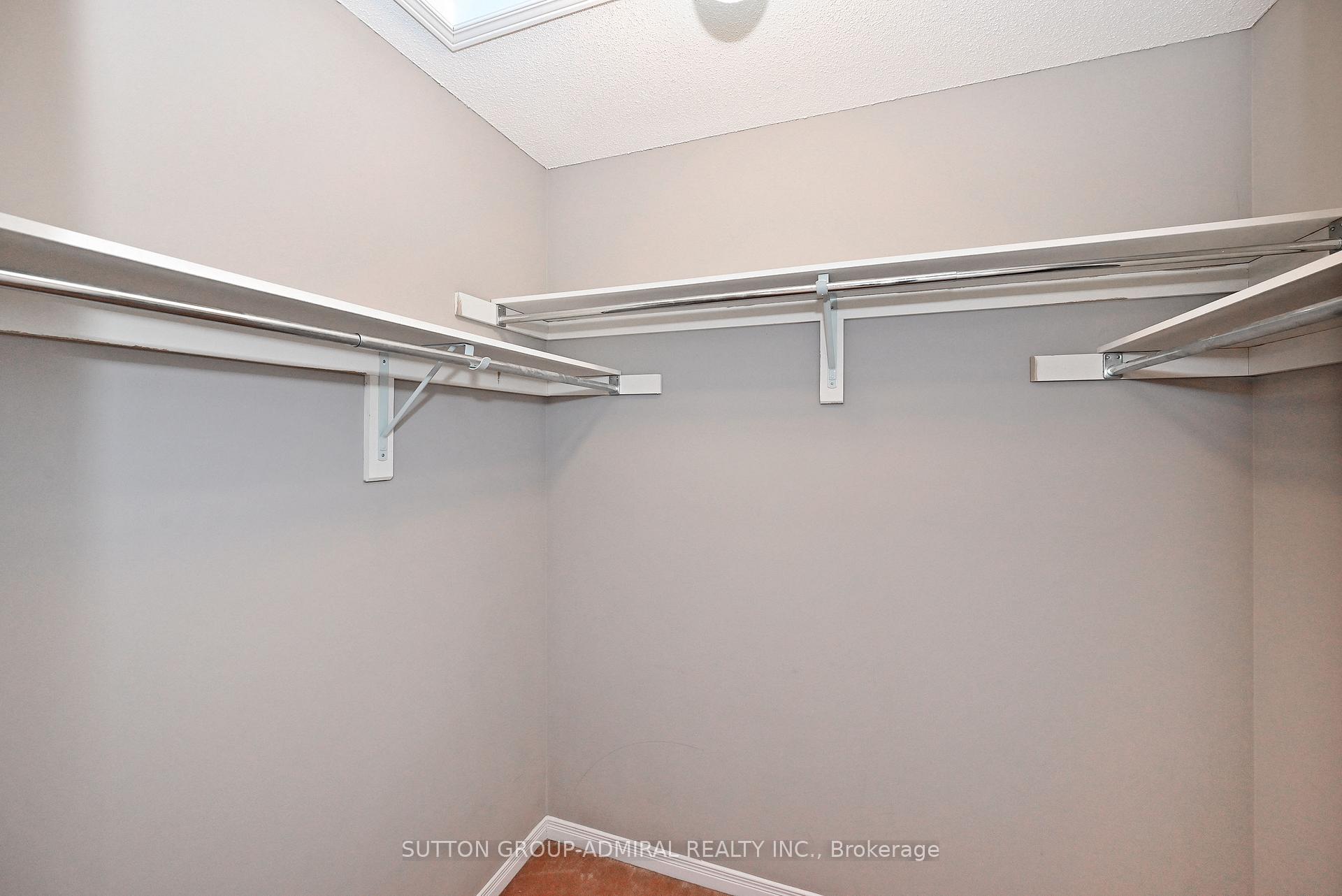 Photo 21 of 41 Big Hill Crescent, Vaughan, Patterson — HOMEH