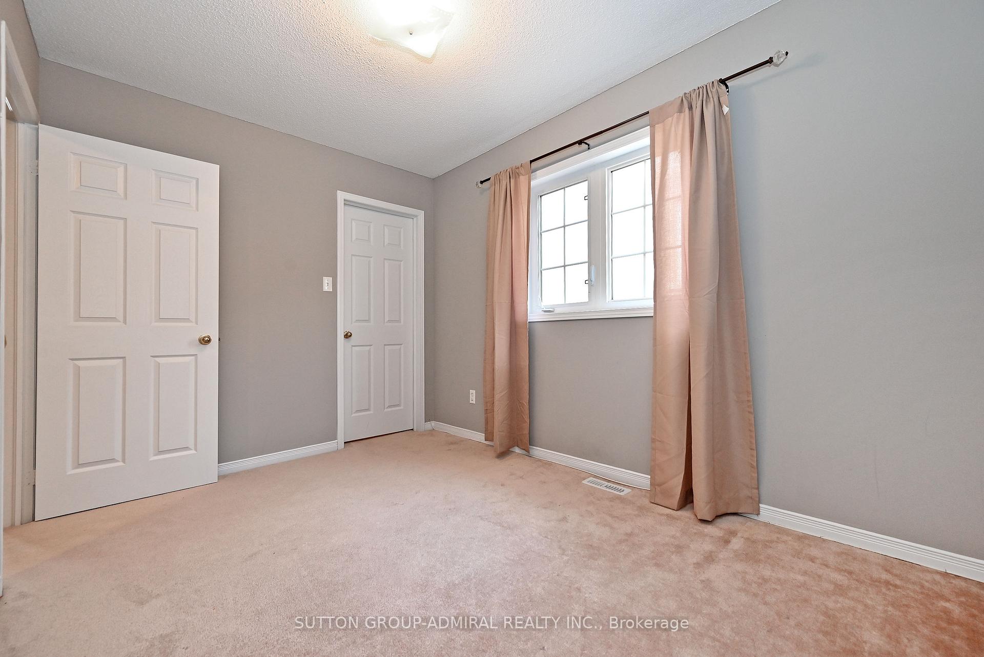 Photo 35 of 41 Big Hill Crescent, Vaughan, Patterson — HOMEH