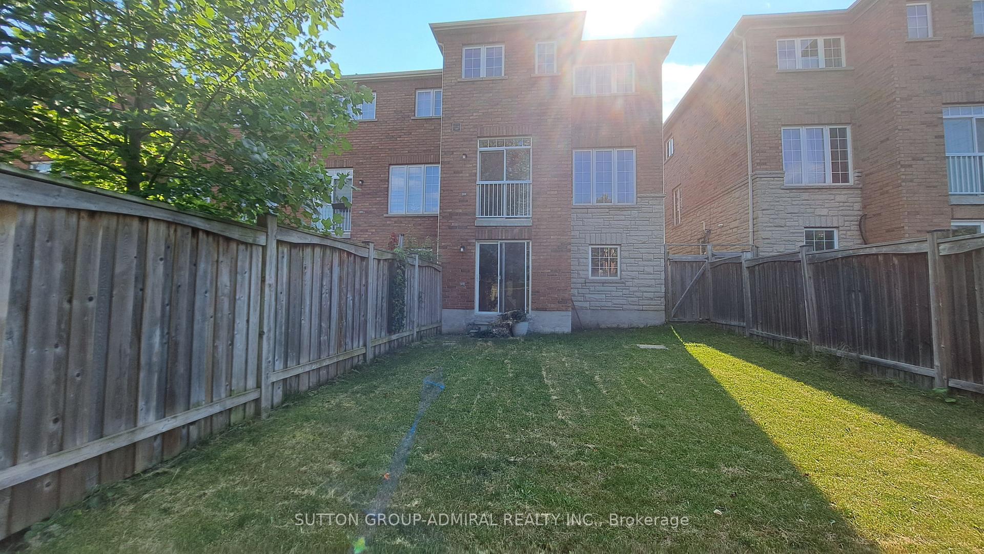 Photo 45 of 41 Big Hill Crescent, Vaughan, Patterson — HOMEH