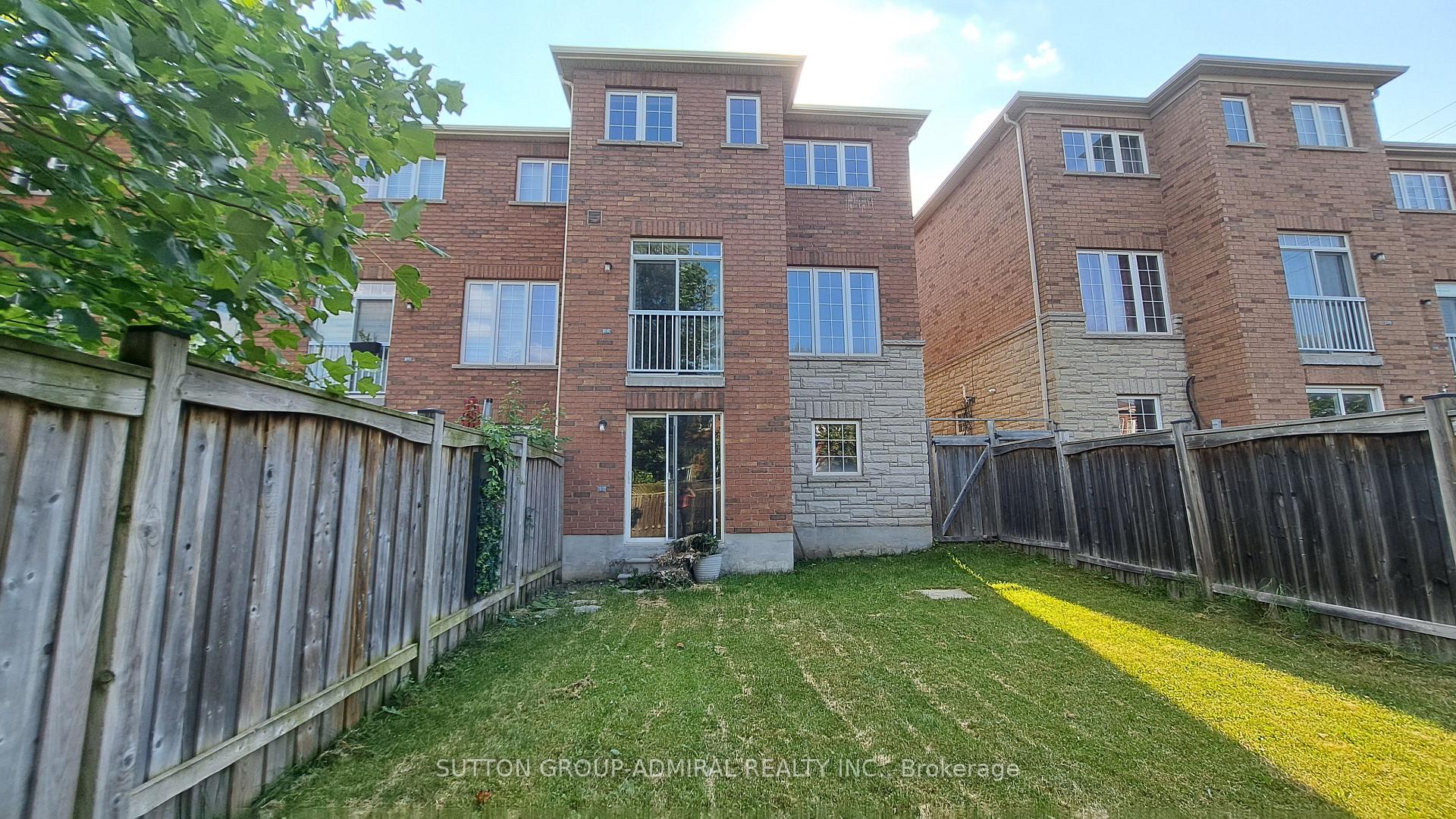 Photo 46 of 41 Big Hill Crescent, Vaughan, Patterson — HOMEH