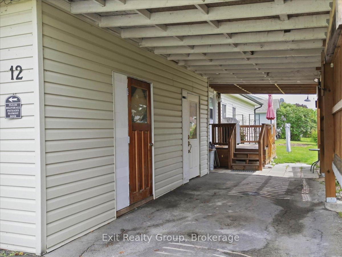 Photo 3 of 12 Park Lane, Quinte West, Sidney Ward — HOMEH
