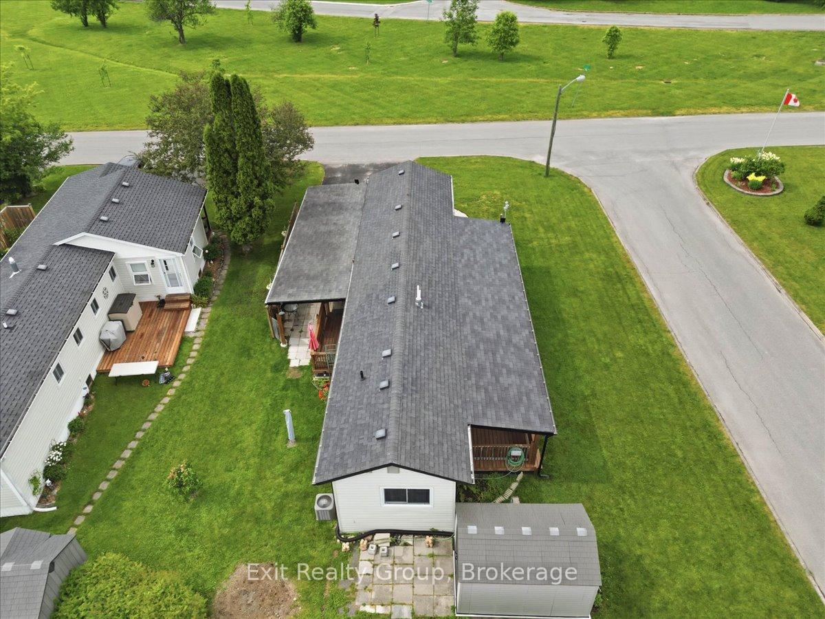 Photo 25 of 12 Park Lane, Quinte West, Sidney Ward — HOMEH